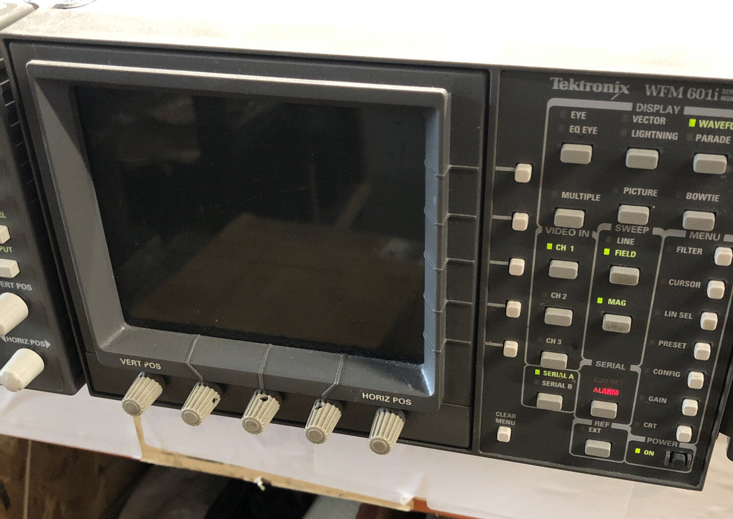 Tektronix WFM 601i + Tektronix WFM 700 Duel Half Rack Rackmount Deluxe Case LOOK
