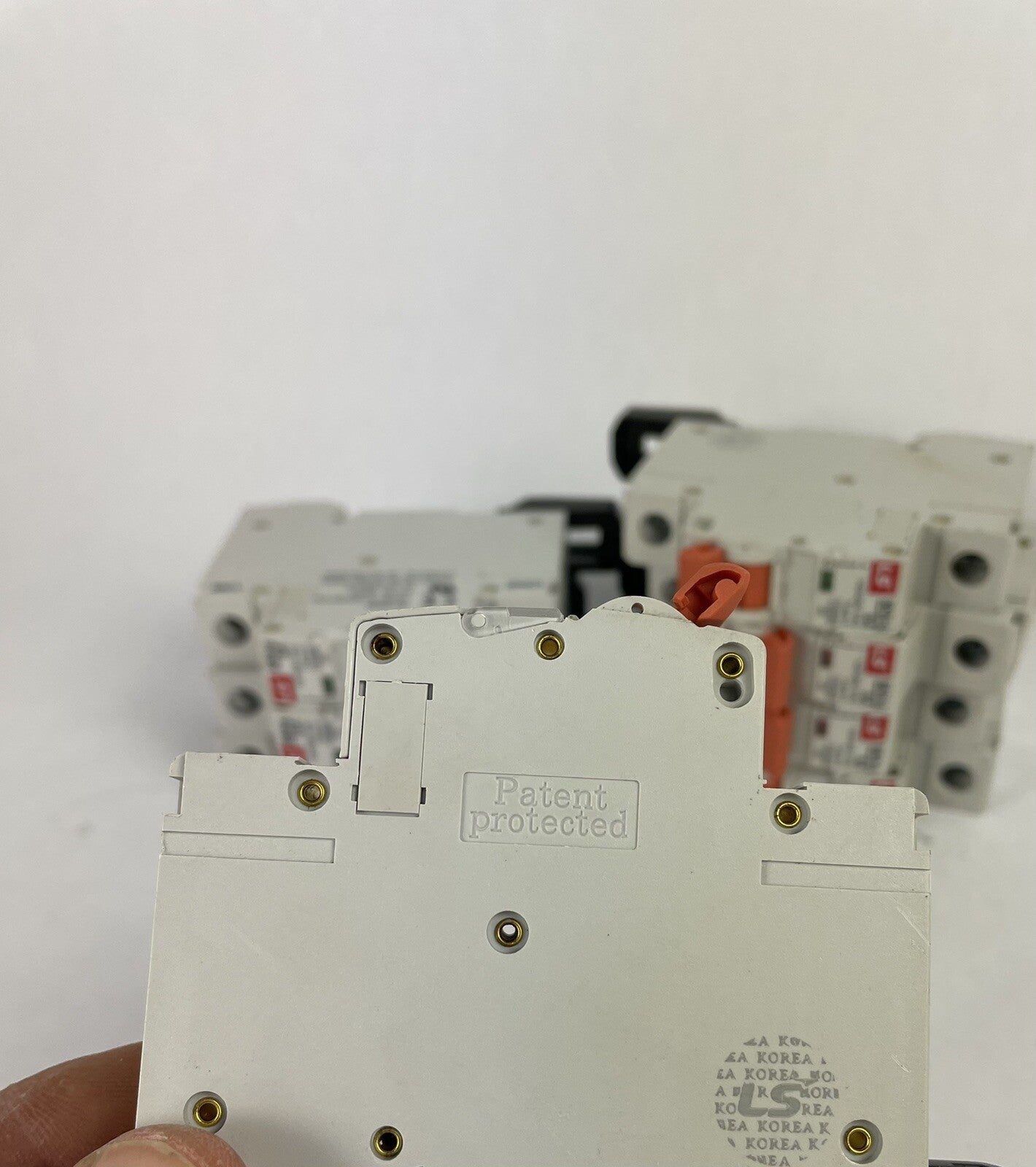 Lot of 8: LS Electric BKN-B 2a Miniature Circuit Breaker Amp 240v-ac