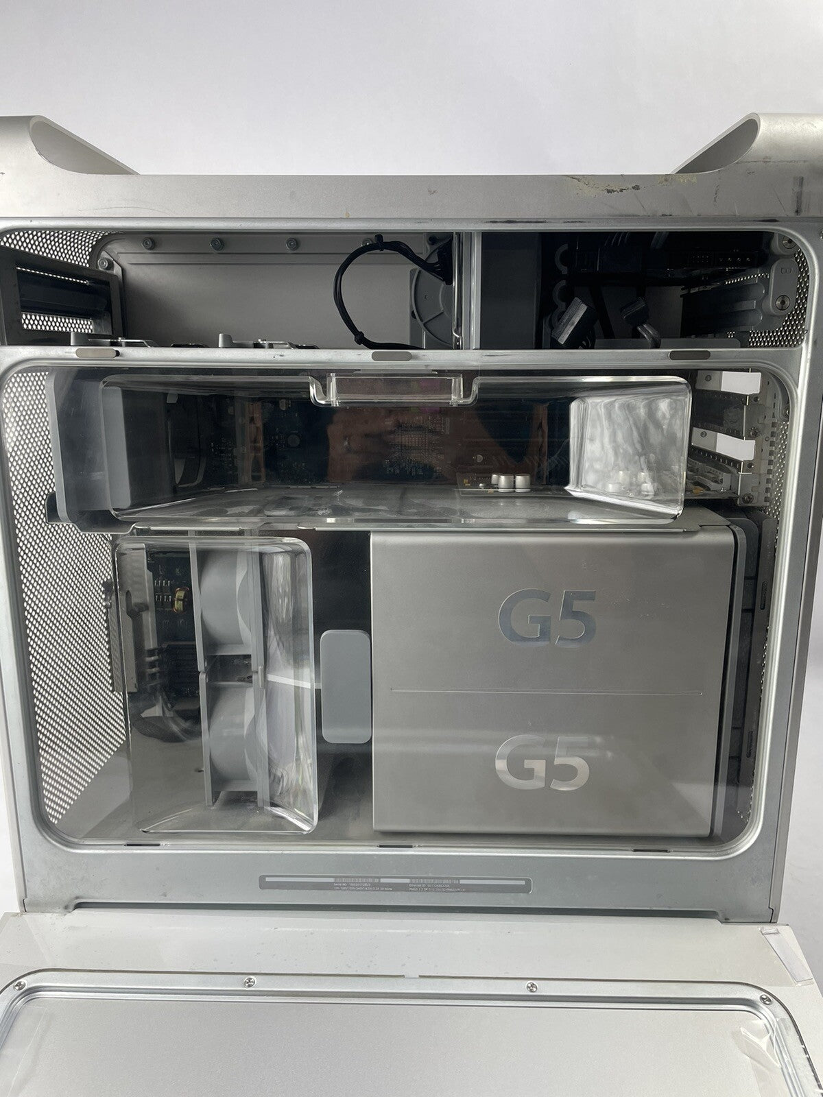 Apple PowerMac G5 - A1047- Tower G5 2GHz NO RAM NO HDD Powers On Doesn't Boot