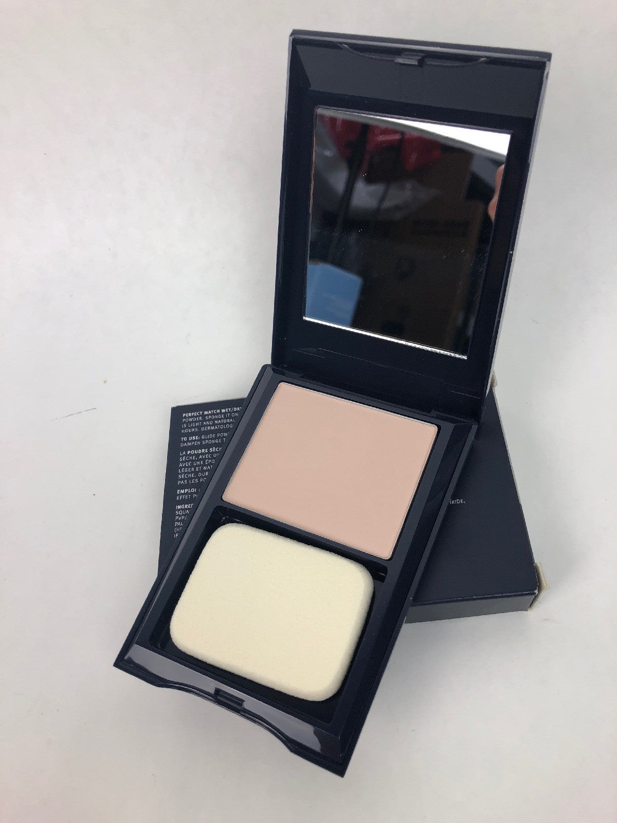 NOS RARE AVON PERFECT MATCH WET/DRY POWDER MEDIUM NET WT 0.4 OZ 11.3g  FSTSHP