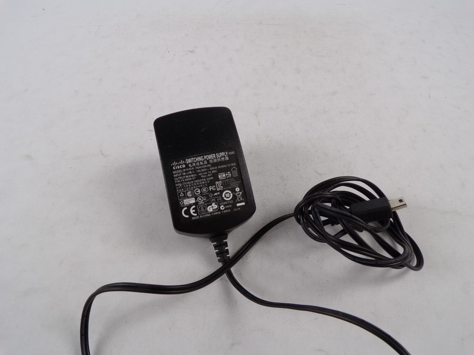 Geniune CISCO AC Adapter PSAC05R-050 Output 5 V  1 A Power Supply Adapter A56