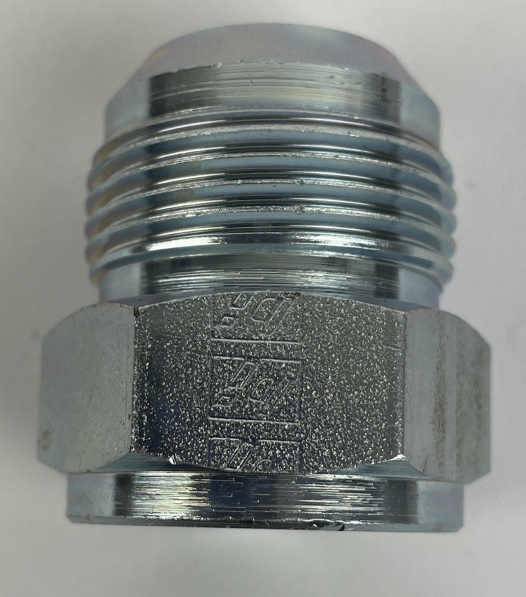 Joint Industry Council 1" Female x 1 1/4" Male JIC Hydraulic Adapter Plug w