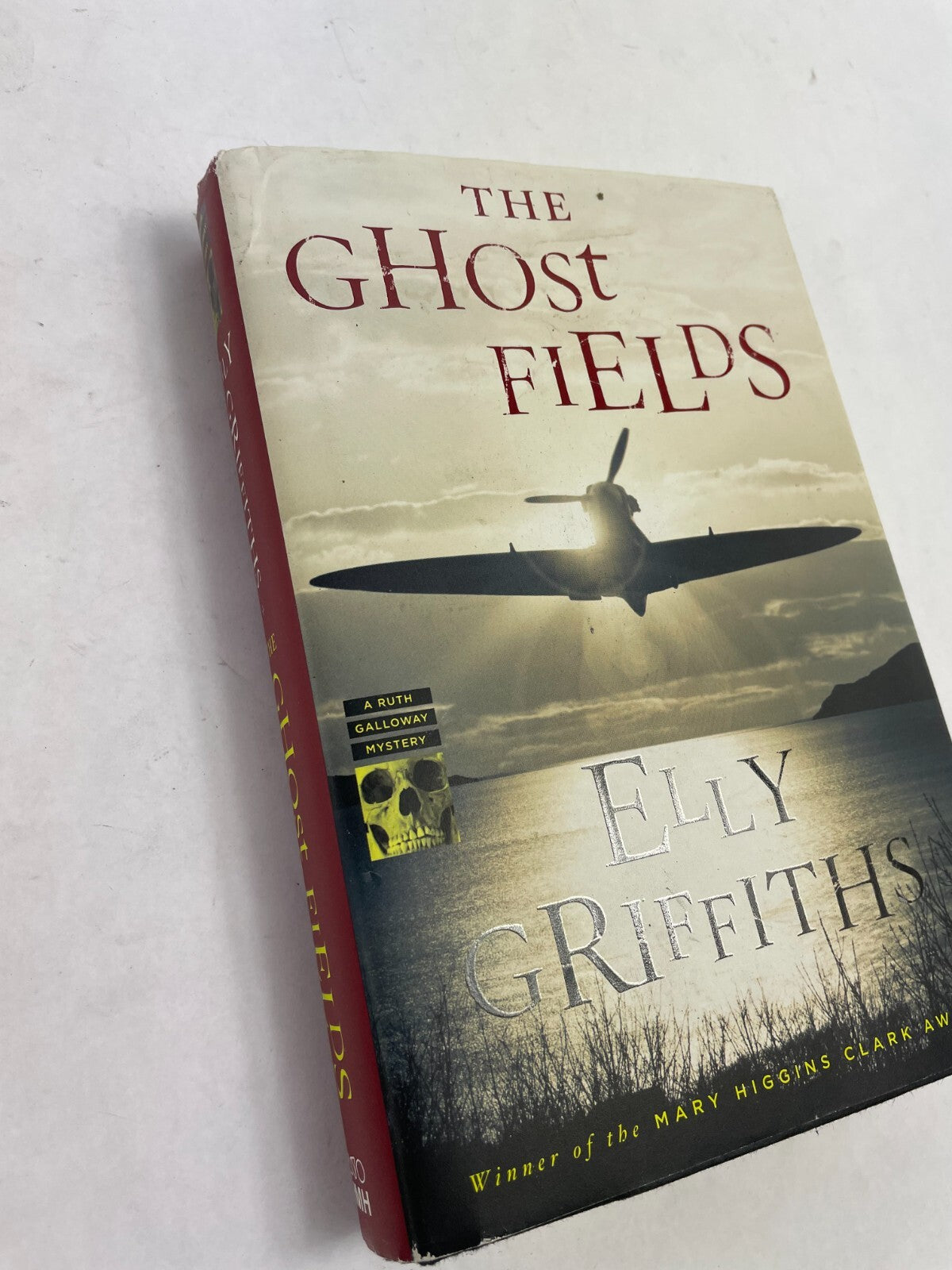 The Ghost Fields  A Ruth Galloway Mystery Elly Griffiths