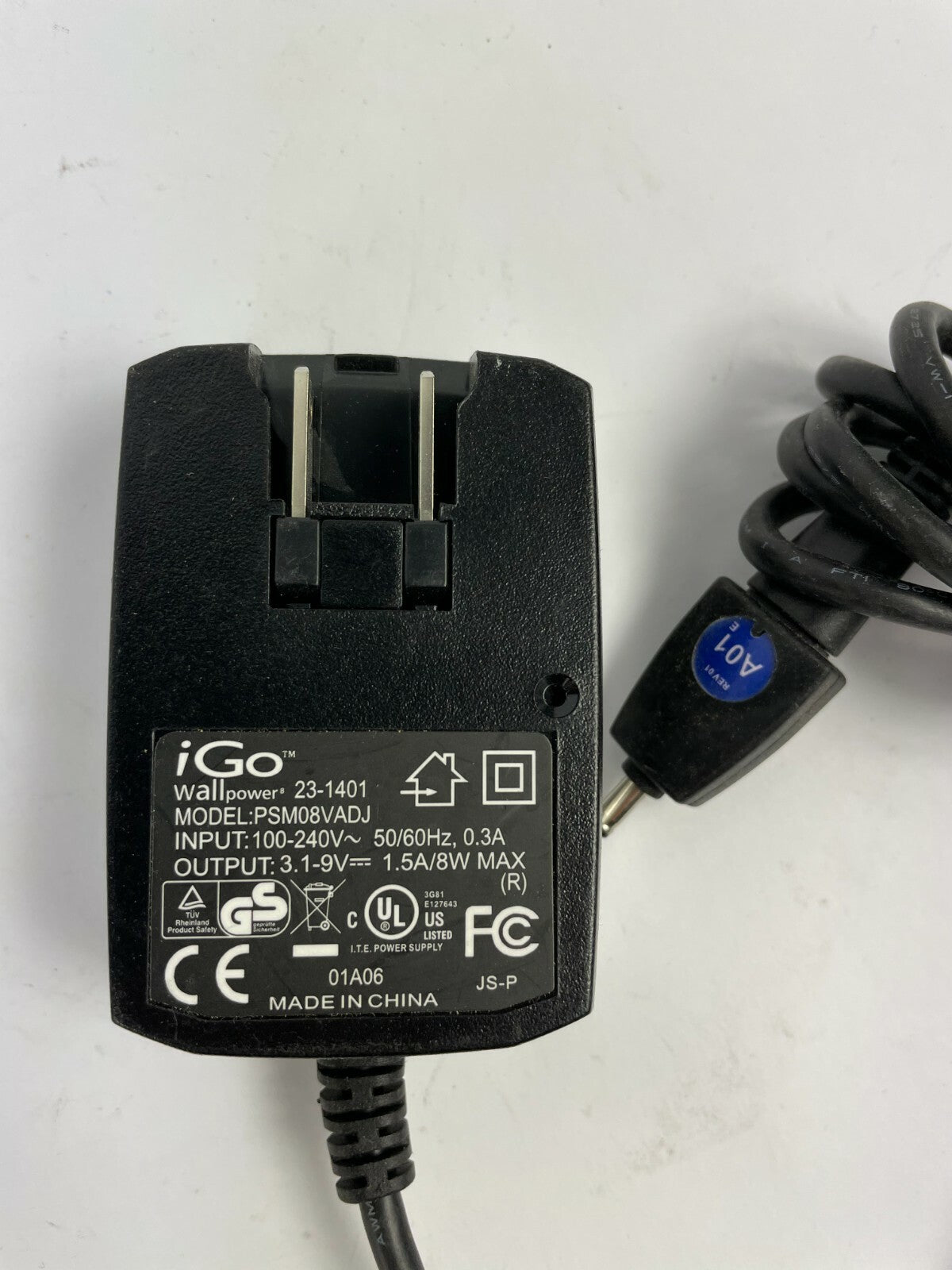 Genuine iGo PSM08VADJ Output 3.1-9 V 1.5 A Power Supply Adapter A63
