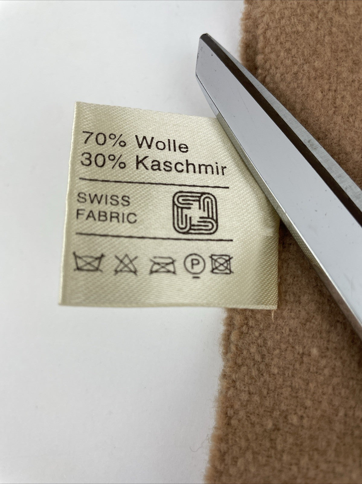 Eskimo of Switzerland Warm Cashmere / Wool Scarf Tan Beige With Pockets (B12)