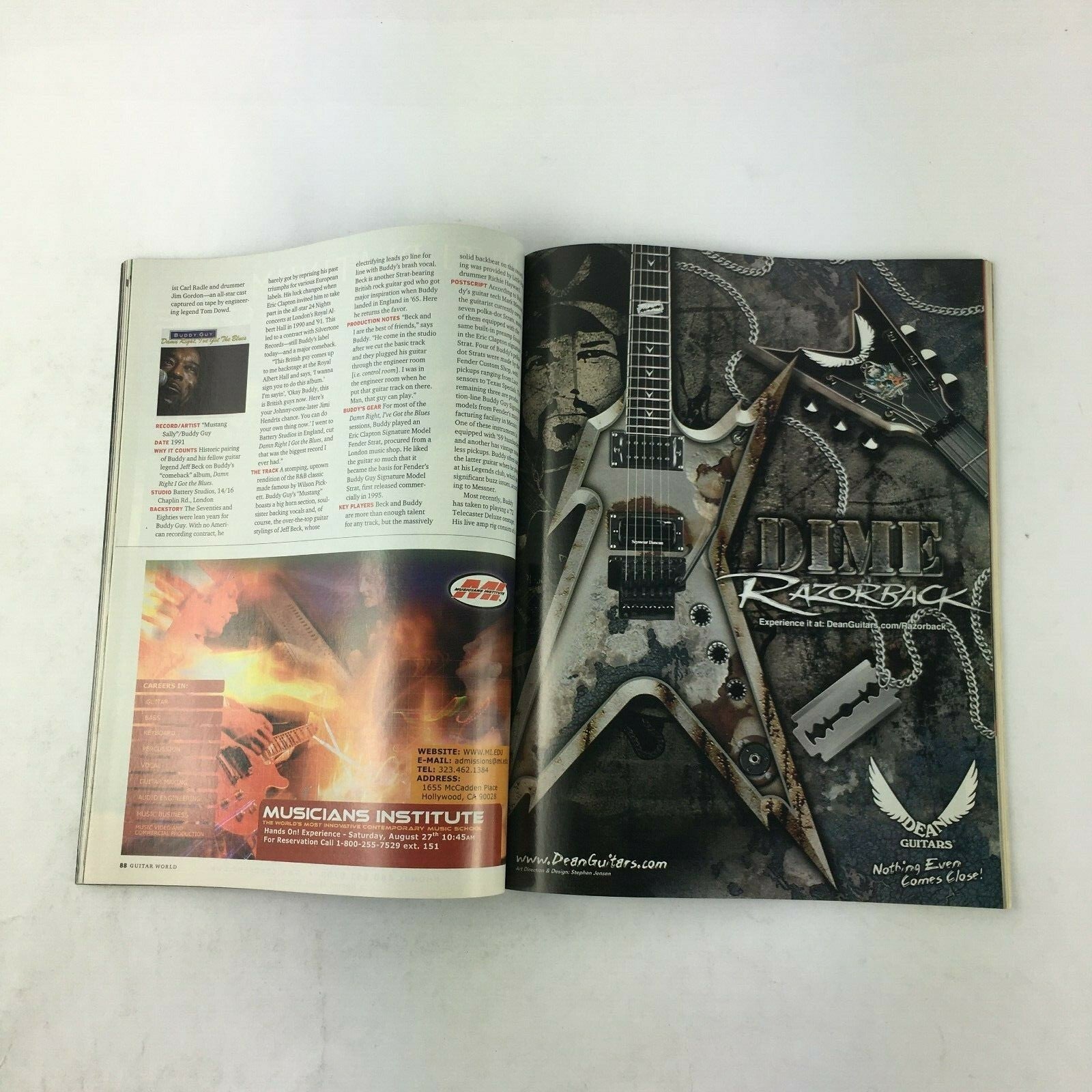 Guitar World Magazine Hendrix at Woodstock Pink Floyd Megadeth Iron Maiden