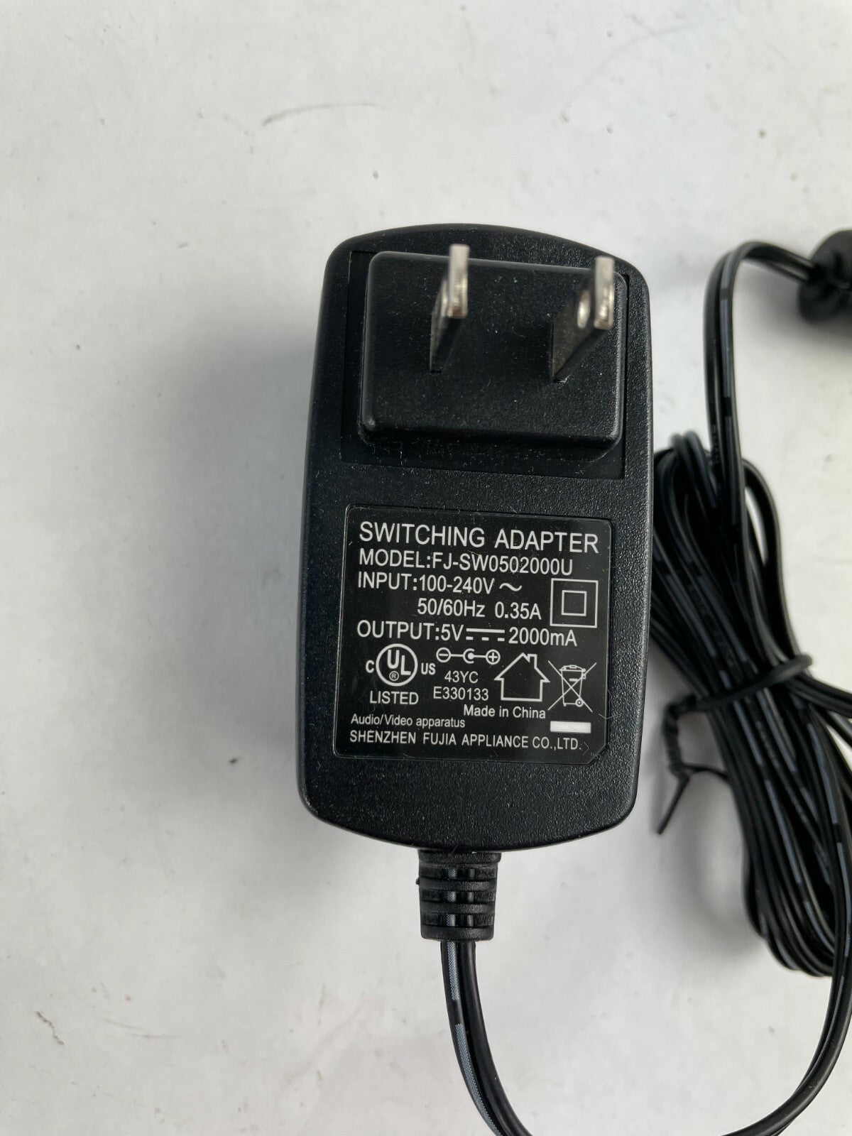 Genuine Ac Adapter FJ-SW0502000U Output 5 V 2000mA Power Supply Adapter A75