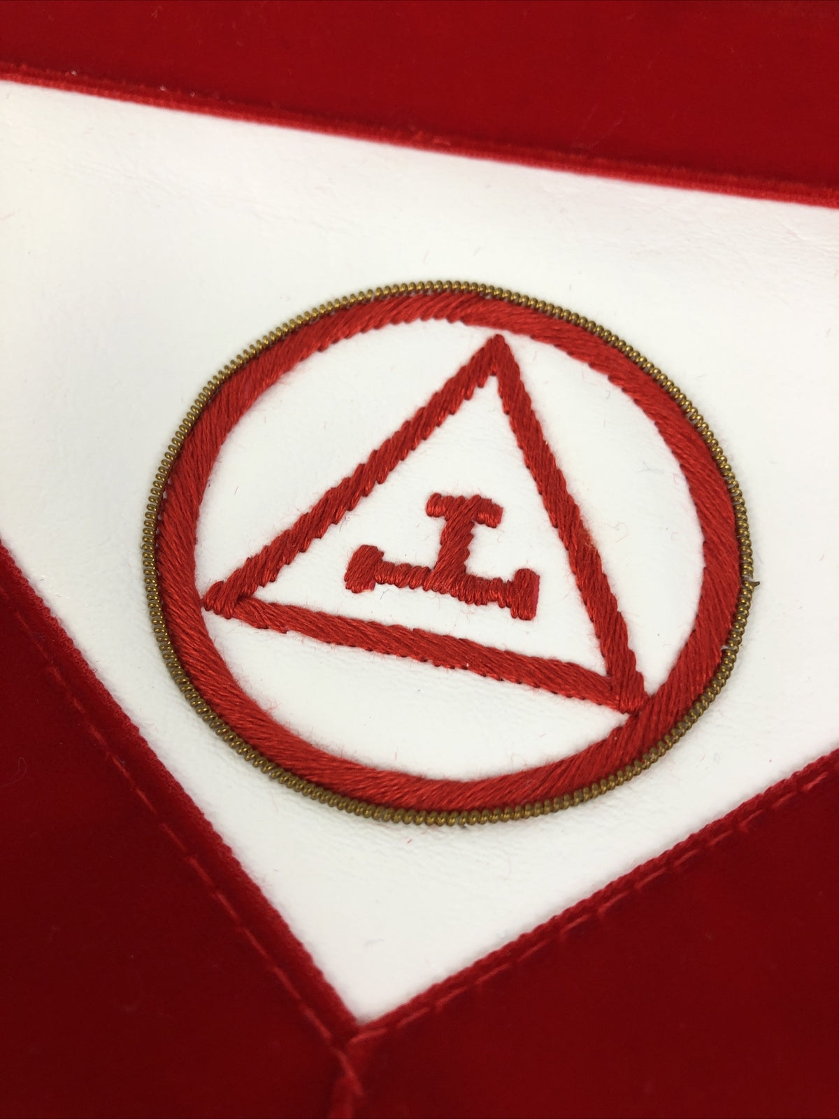 Vintage LAFSCO USA Free Mason Masonic Presentation Apron Banner Ornate RED WHITE