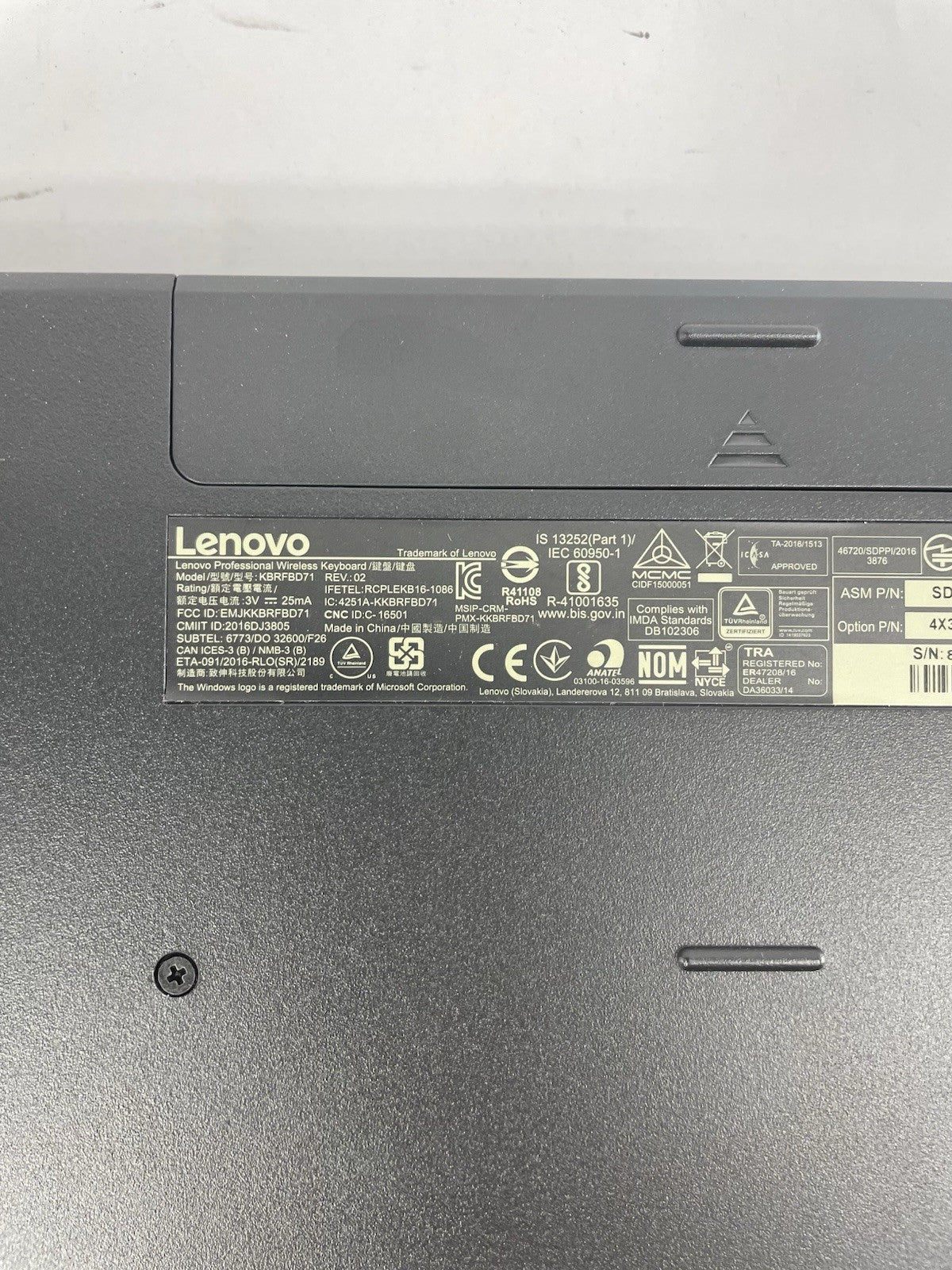 Lot of 2: LENOVO WIRELESS KEYBOARD KBRFBD71 AND KBRFBU71 No Dongle