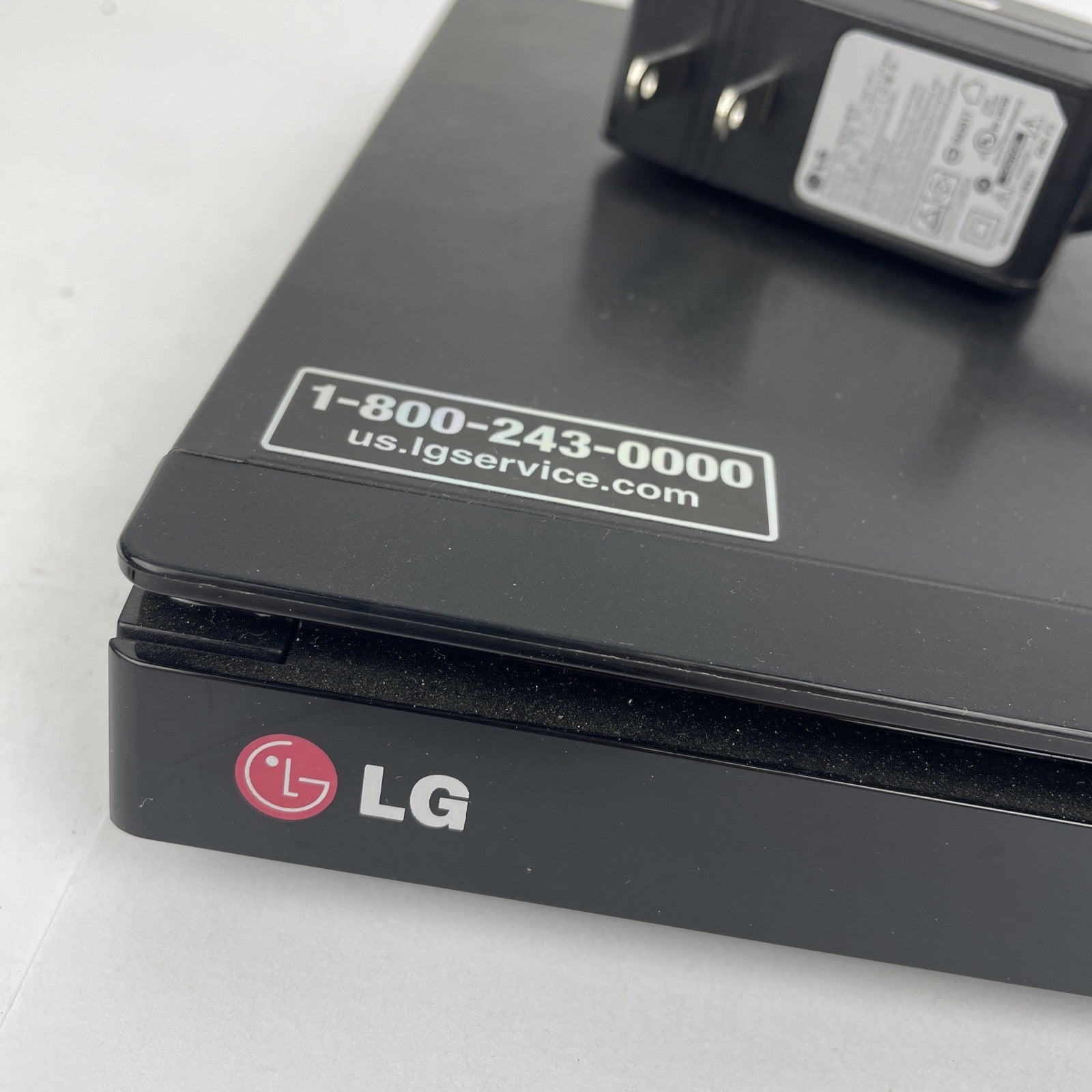 LG Blu-Ray Disc / DVD Player BP330 - Tested & Working (Power Supply Included)