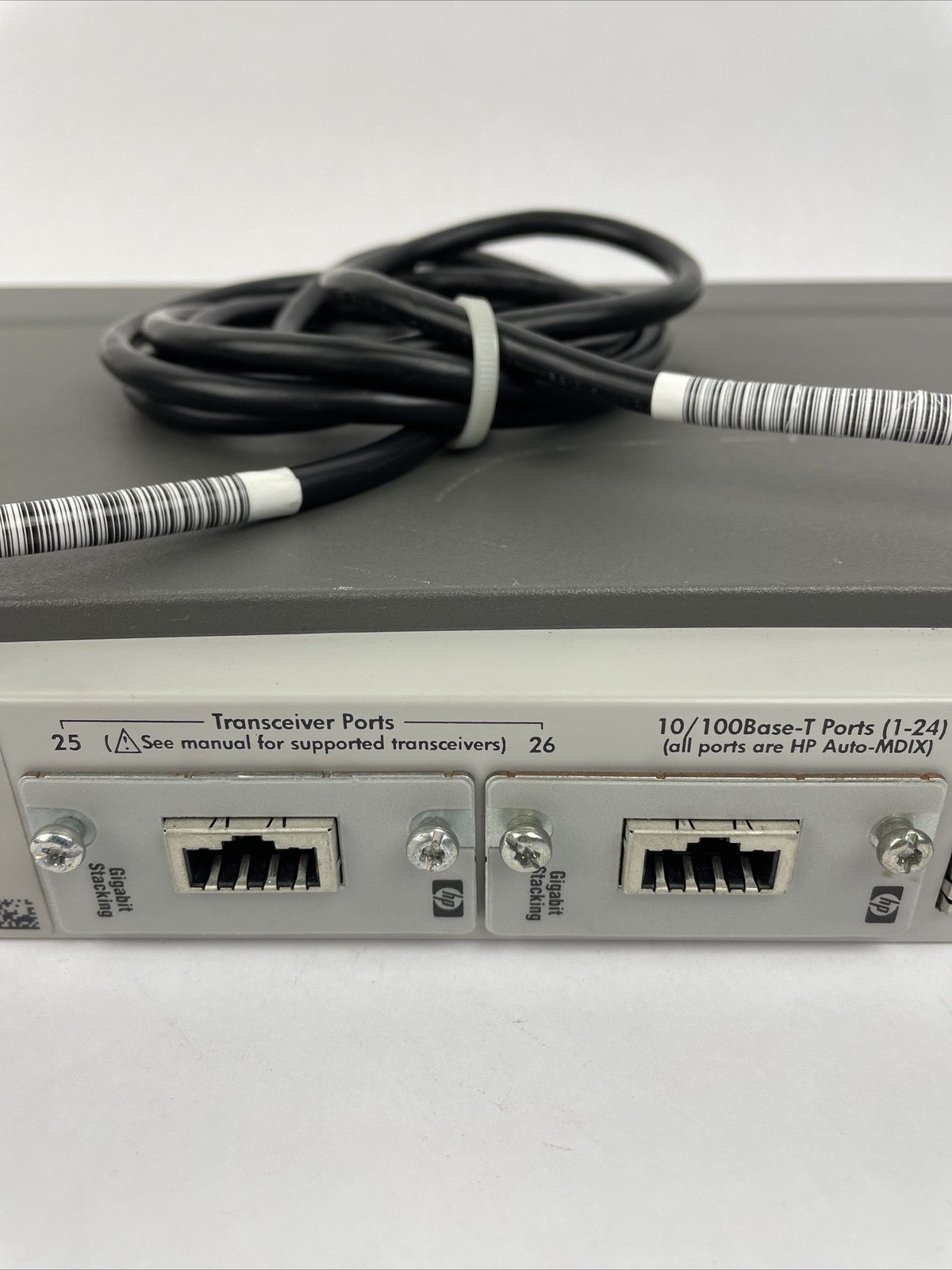 HP ProCurve 2524 24 Port 10/100 Switch 2 x Gigabit Stacking Transceivers J4813A