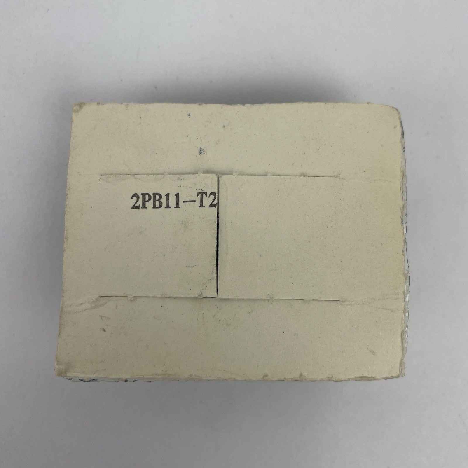 Micro Switch 2PB11 Momentary Pushbutton Switch 5 Amp 250 VDC NOS Sealed Package