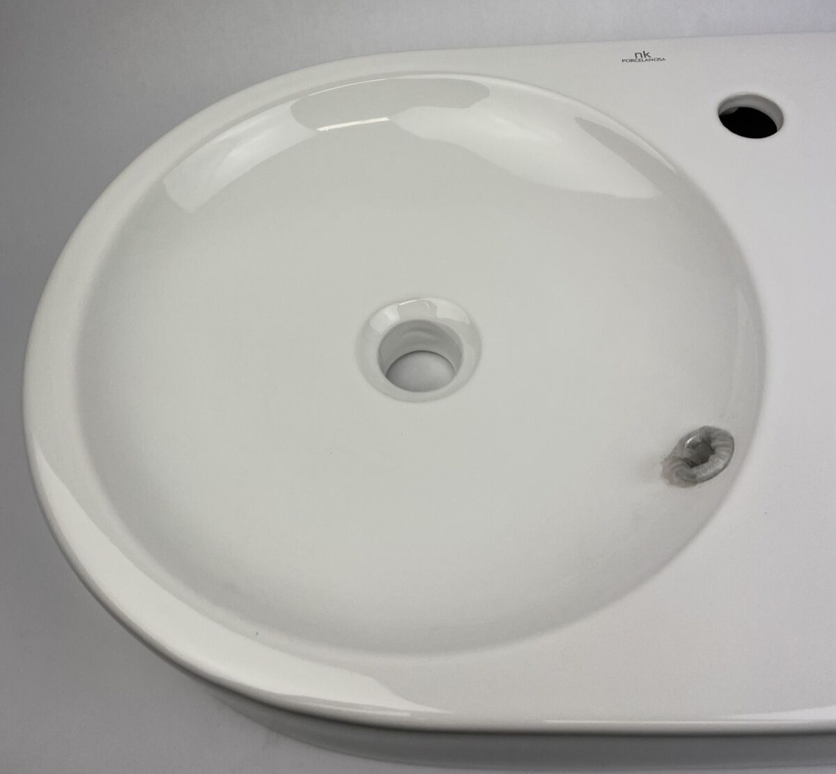 Porcelanosa NK Noken XS RONDO Designer Single Hole Wall Hung Basin Sink WHITE