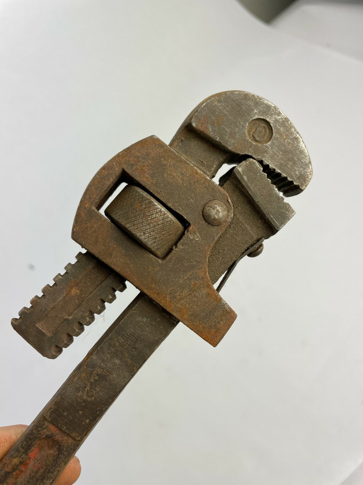 Henry and Allen heavy duty iron straight pipe plumbing wrench tool