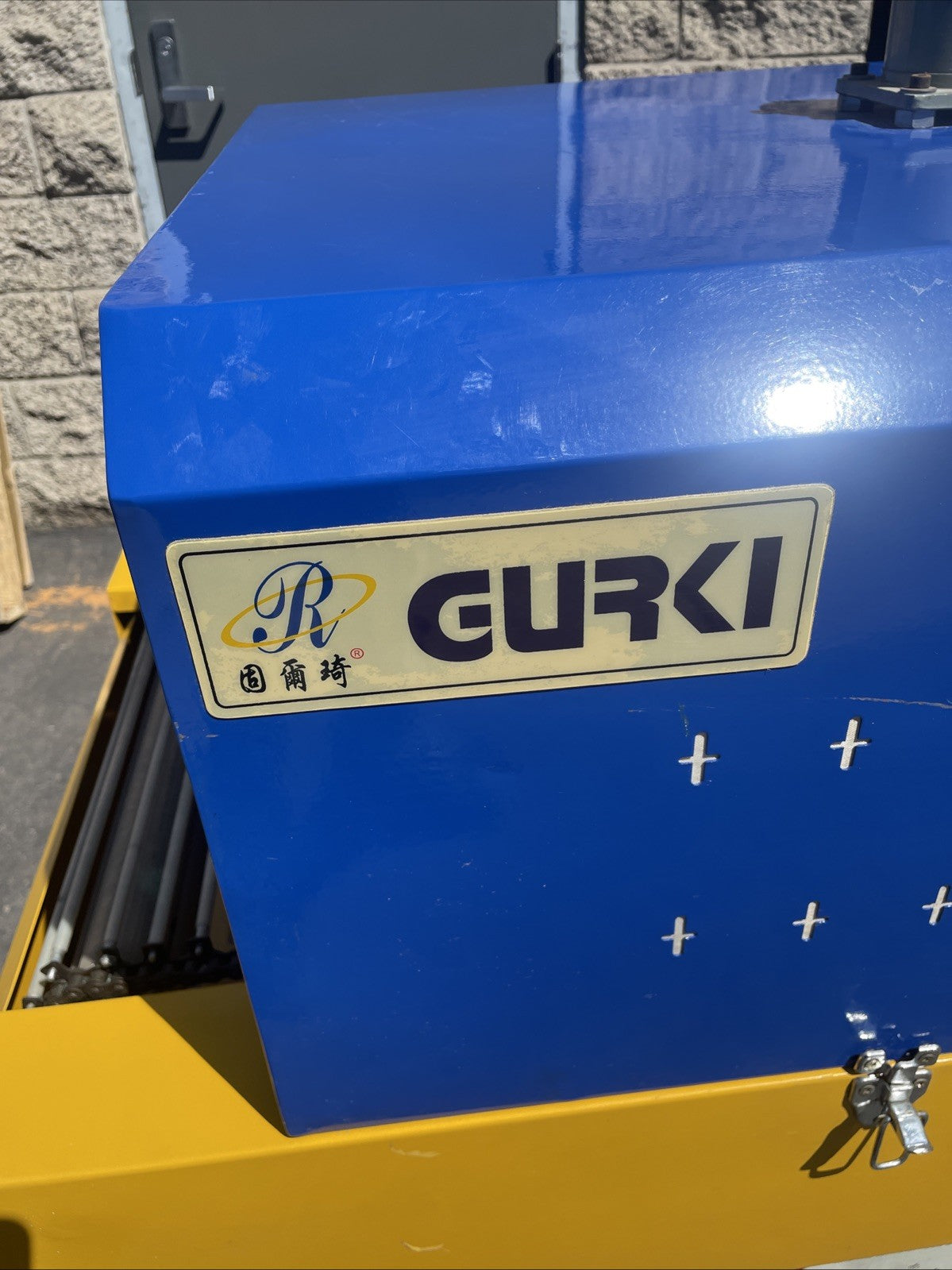 Gurki Far-Infrared Contraction Packing Machine (Heat Shrink Tunnel) Great Cond.