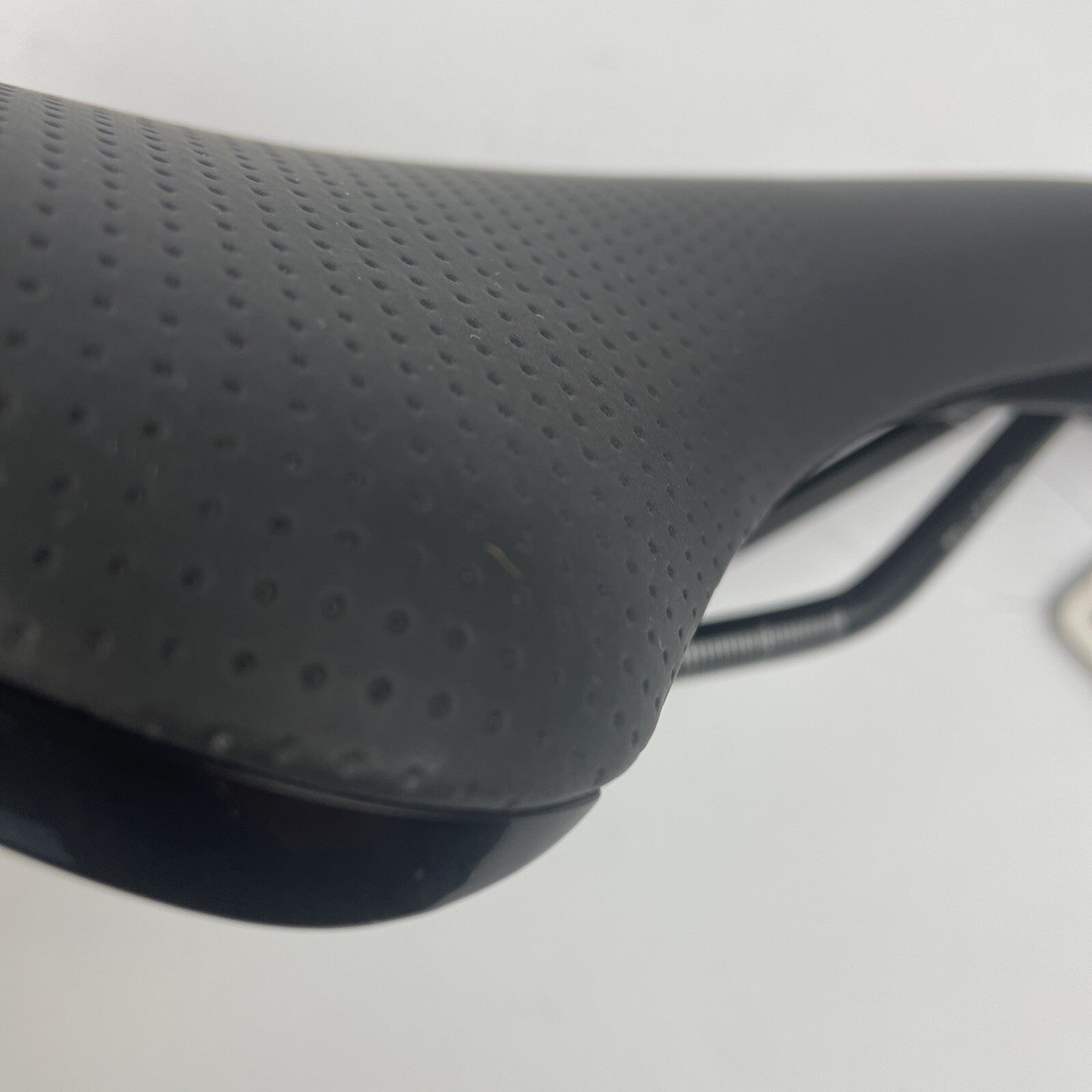 NWT Selle Royal VIVO Horn 140HRN black bicycle seat with accents 10.5 x 7 inch