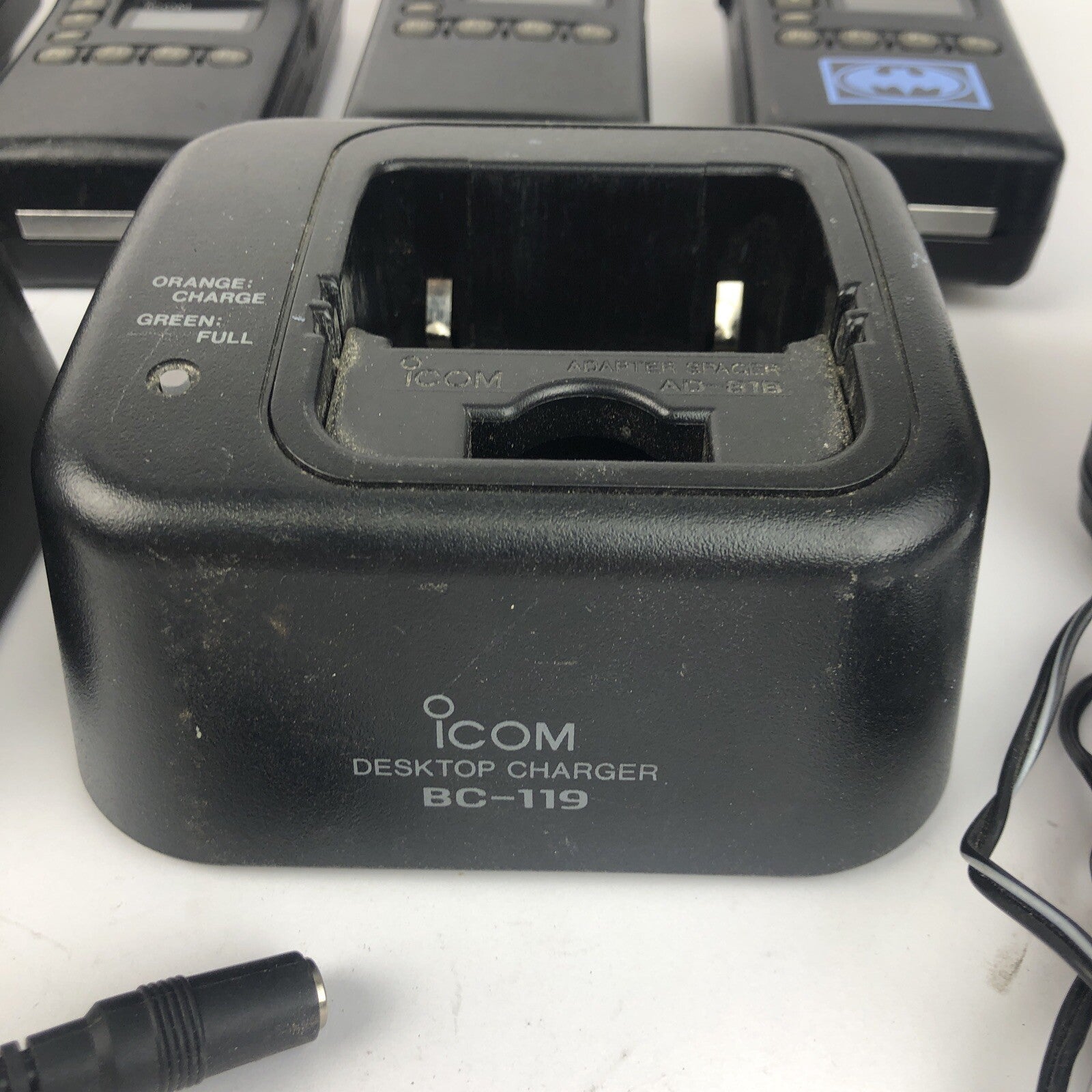 4 x ICOM IC-F4S-4 2 way Radios w ICOM BC-119 Desktop Chargers with Batteries 