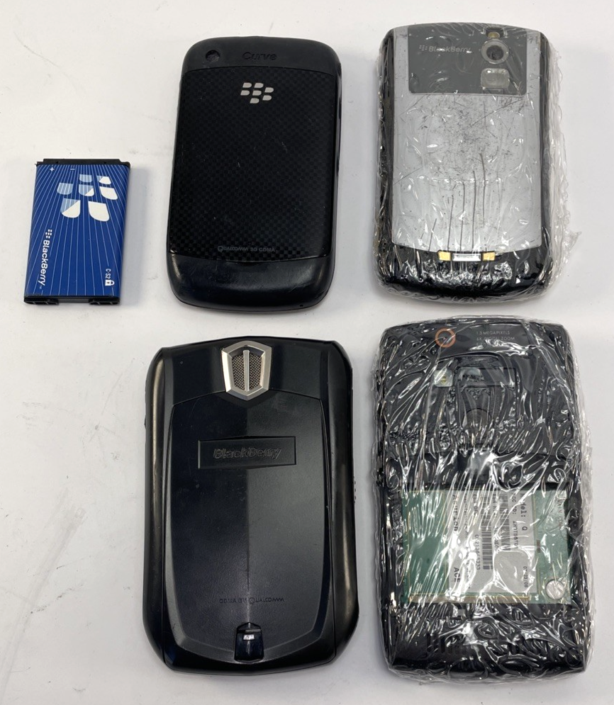 Lot of 4 Blackberry Verizon CurvePhones With Batteries Untested sold as is PARTS