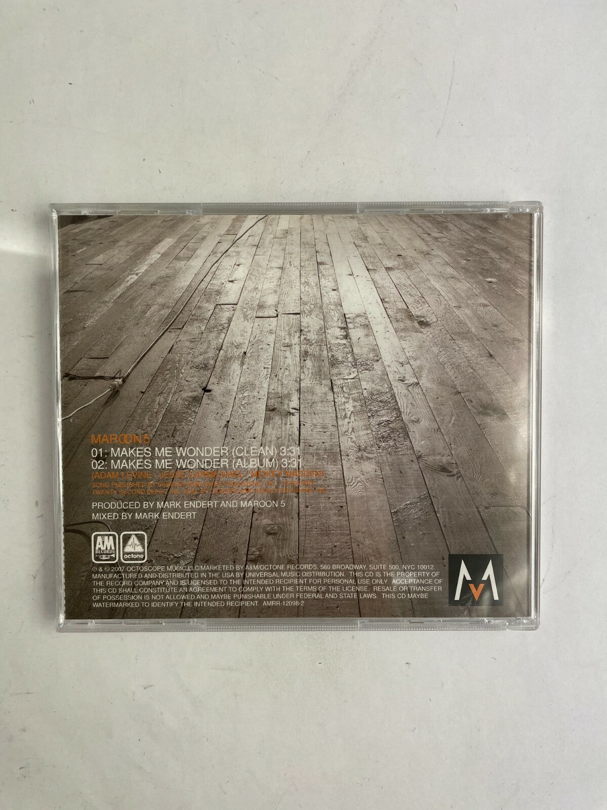 Maroon 5 Makes Me Wonder Mark Endert Adam Levine Jesse Carmichael Disc Q11