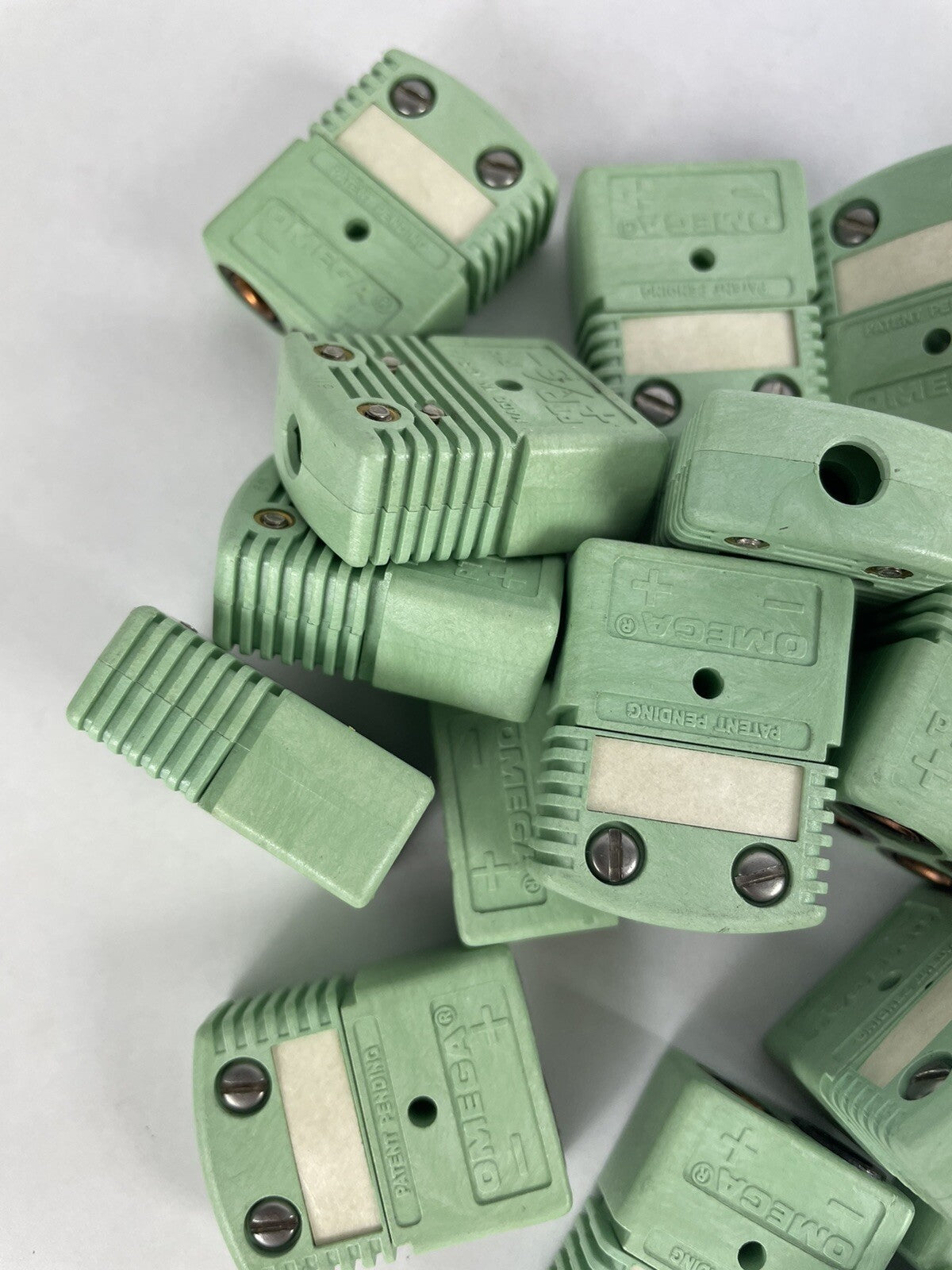 Lot of 20: Omega HFSTW-R/S/-M Female Thermocouple Connector