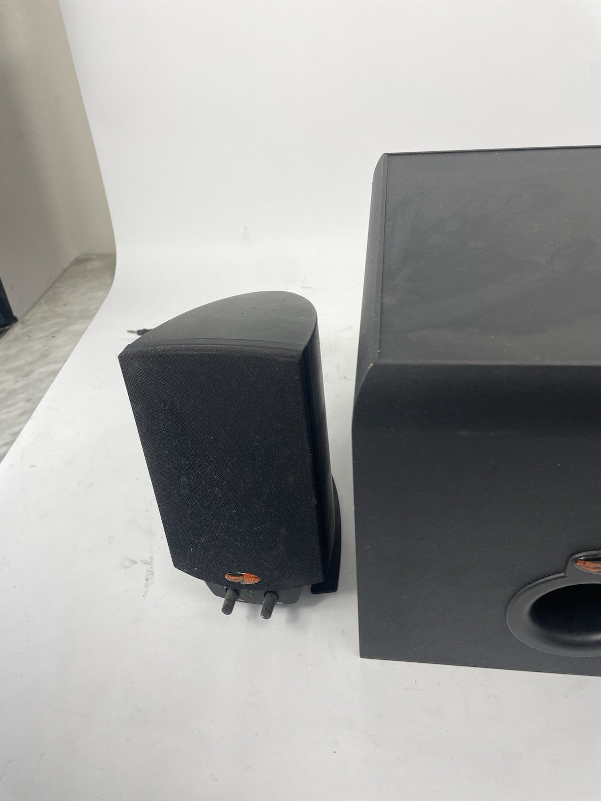 Klipsch ProMedia 2.1 THX – Multimedia Speakers with Subwoofer