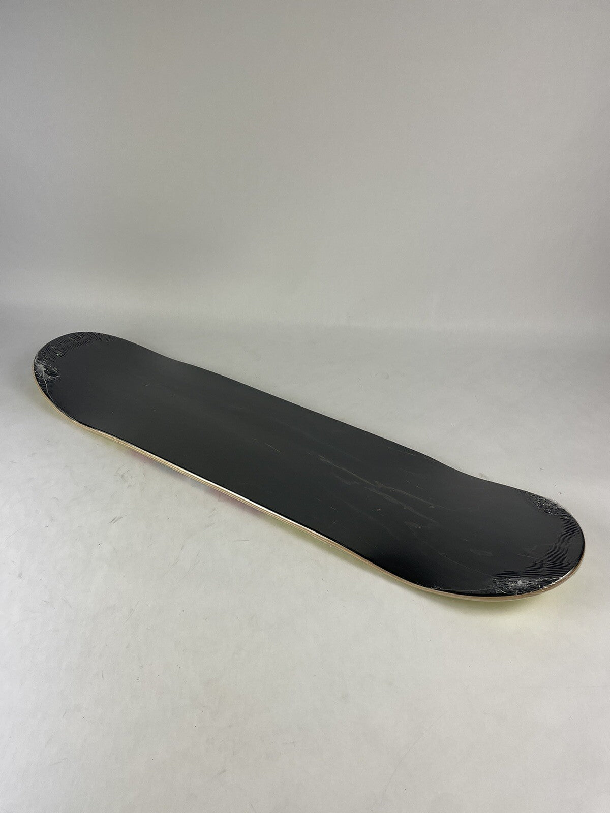 Hull Skateboards Tongue and Lips Logo 8.125-inch hard rock maple skateboard deck with premium graphic design.