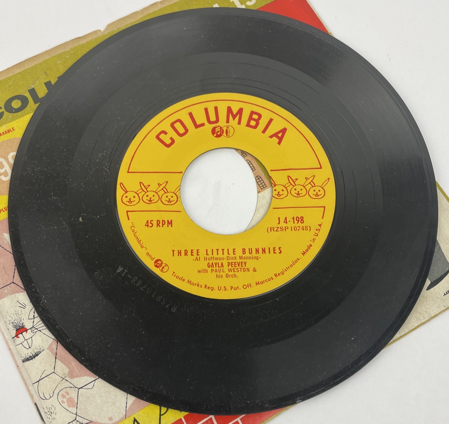 Columbia Records WISH I WUZ A WHISKER / Three Little Bunnies 45rpm 70s  J 4-198