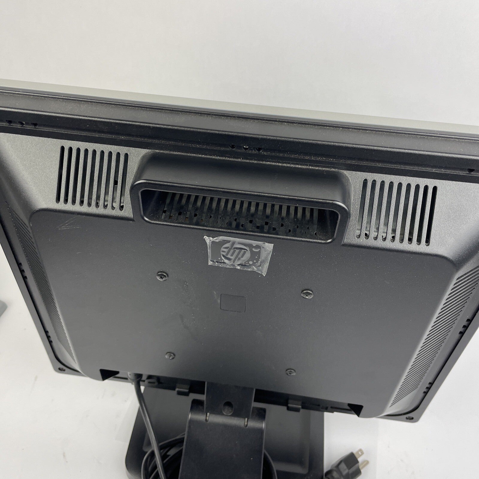 HP LE1711 17 inch Widescreen LCD 17" Monitor with Stand Model HSTND-2761-F