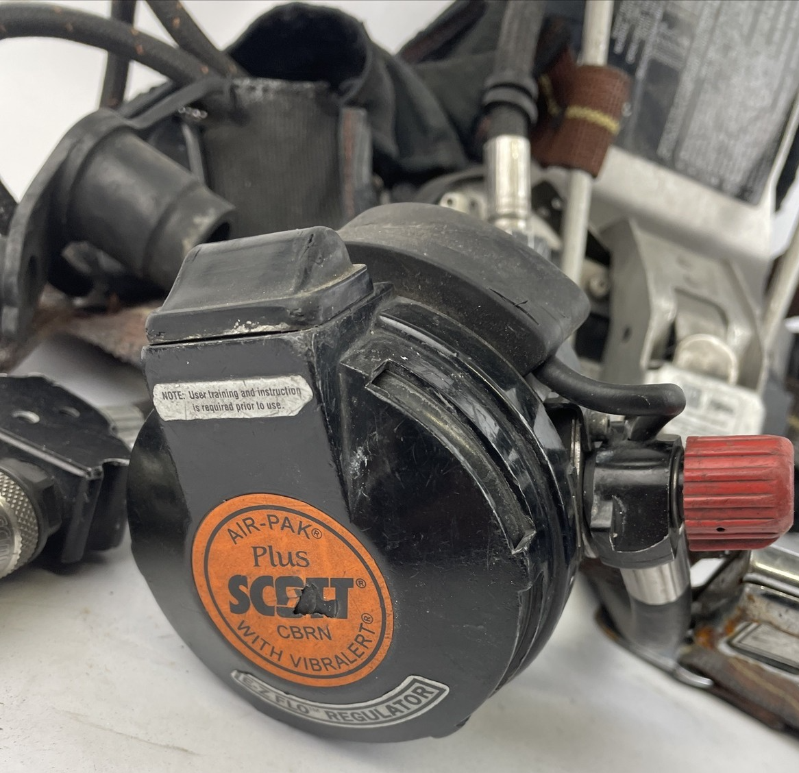 SCOTT SAFETY 4.5 4500 SCBA Air Pack Harness EZ-Flow Air Pak Plus with Sensor  j