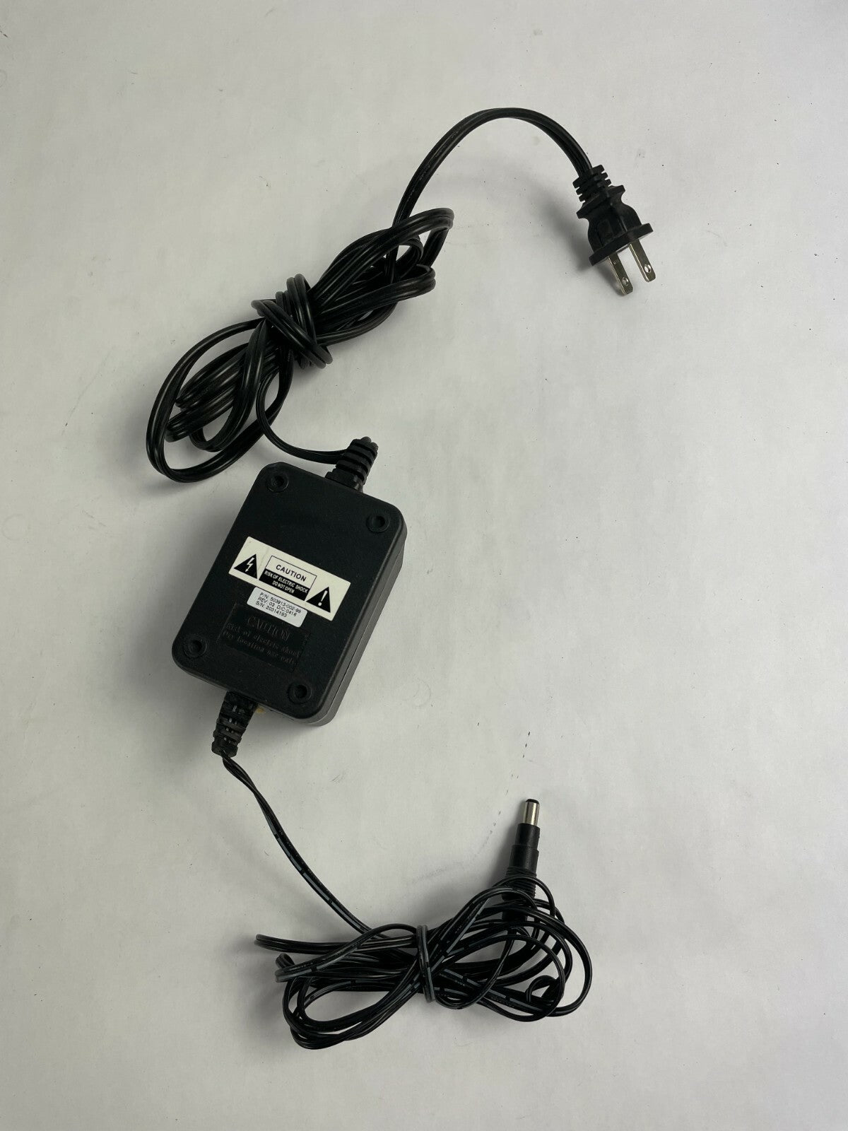 Genuine LiteOn PB-1090-1L1 AC Adapter Output 19 V 750mA Power Supply Adapter A40