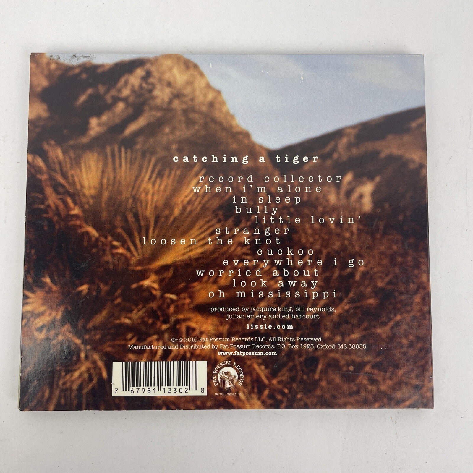 Catching a Tiger [Digipak] by Lissie (Digital Audio CD, Aug-2010, Fat Possum) F