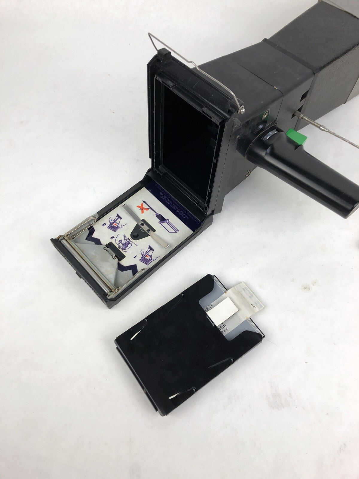 VINTAGE Polaroid DS34 Camera W CR-28 CRT HOOD Fast Shipping