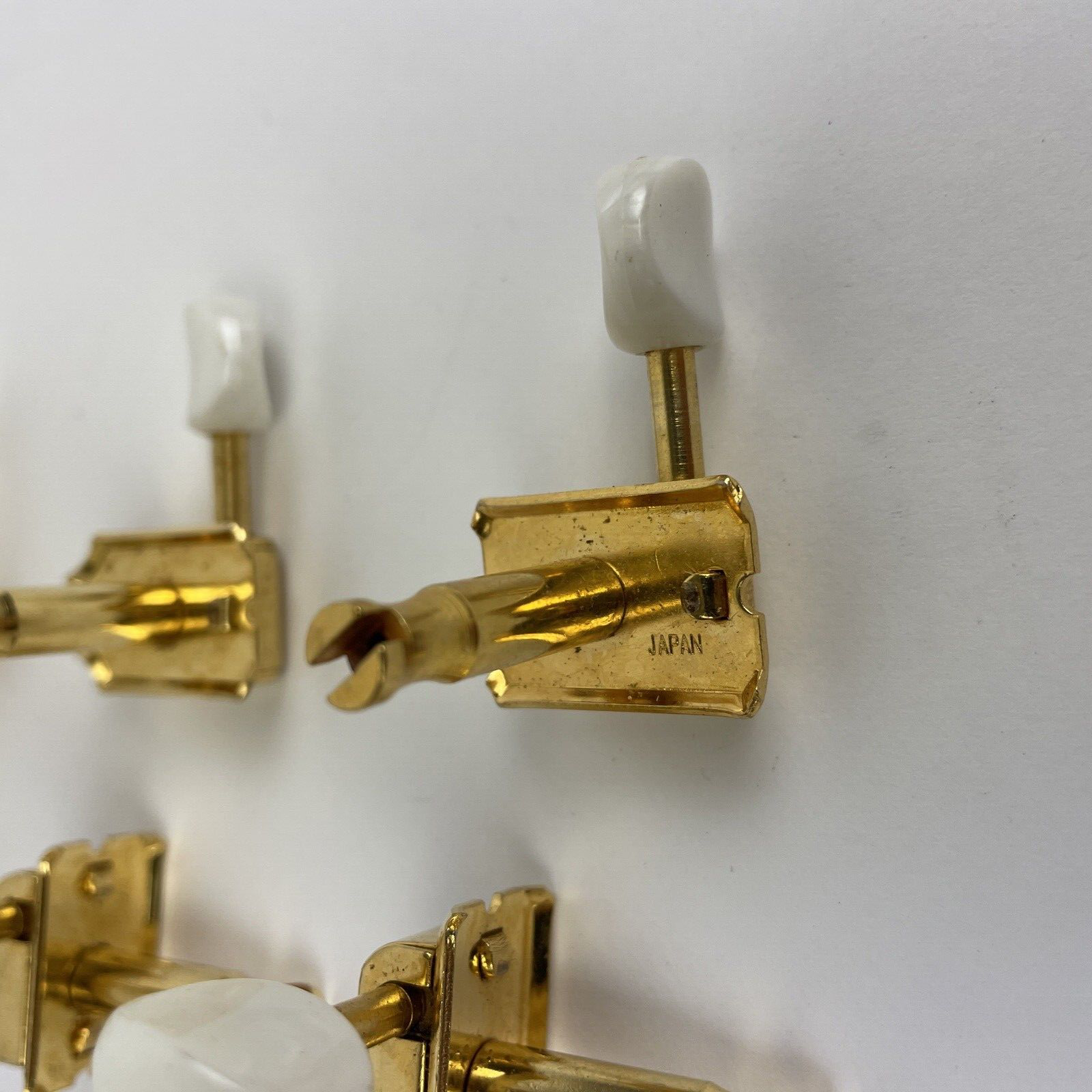 Lot of 6 x Guitar Tuning Machine Heads Faux White Pearl Brass / Gold Japan Made