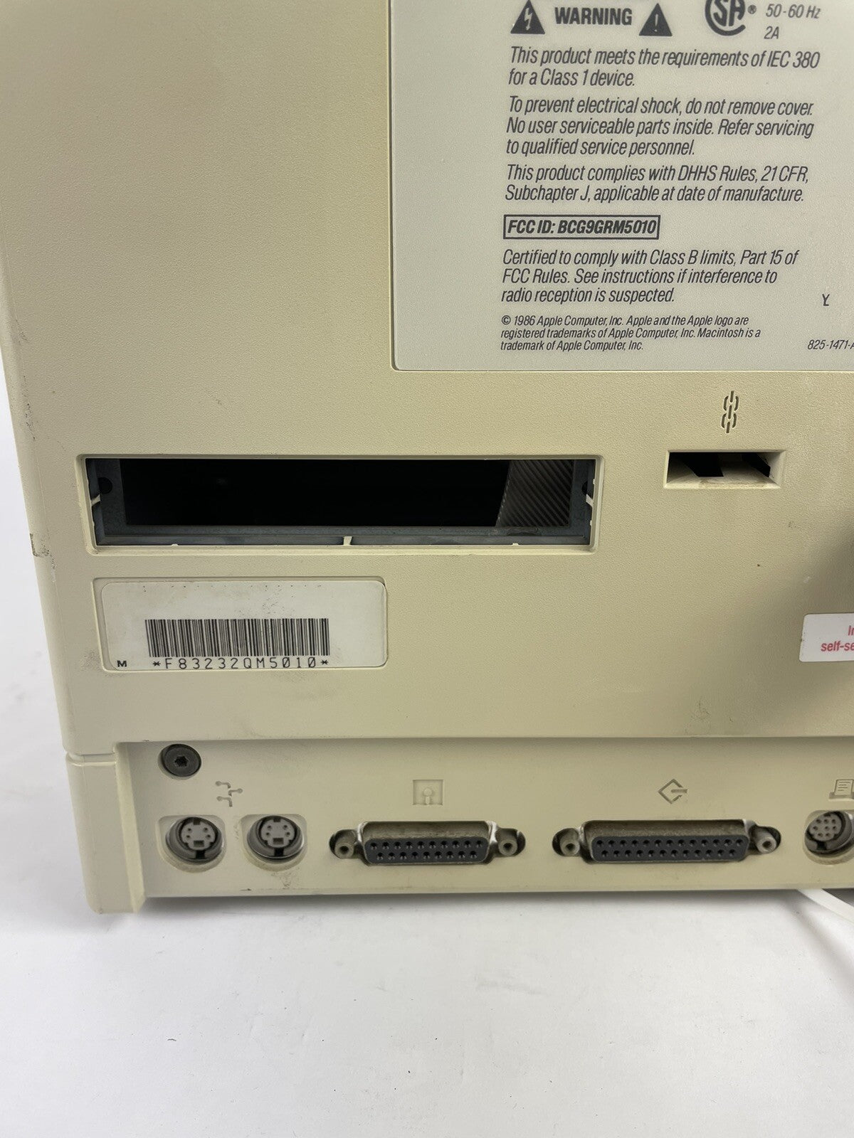 Vintage Apple Macintosh SE Computer M5010