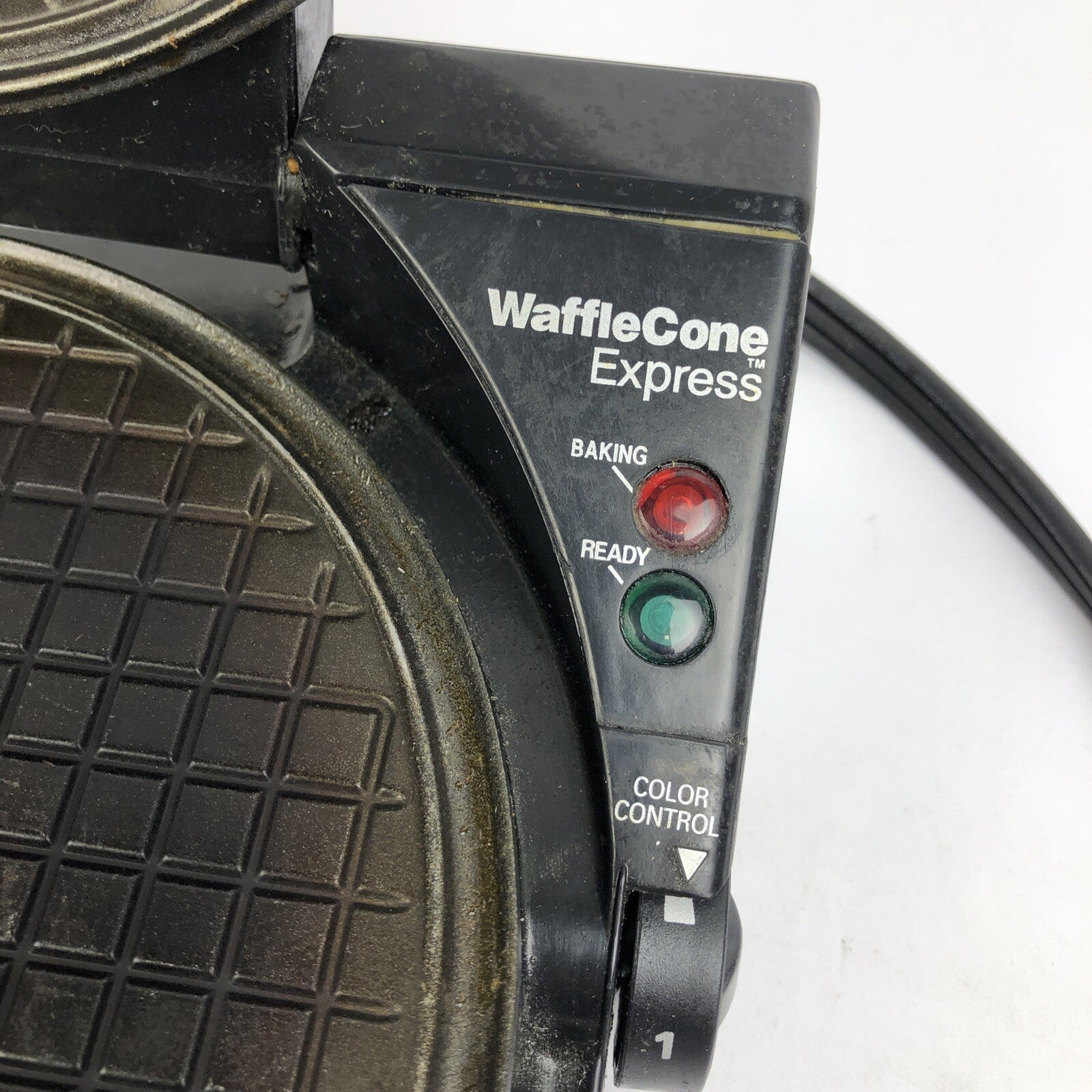 Chef’s Choice International Waffle Cone Express 838 - Discontinued Product LOOK
