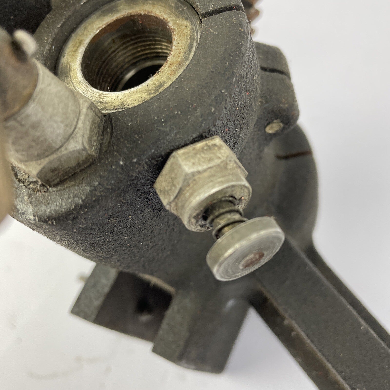 SNAP-ON KRA-108 HAND CRANK ARMATURE CUTTER RECONDITIONING TOOL - LOOK