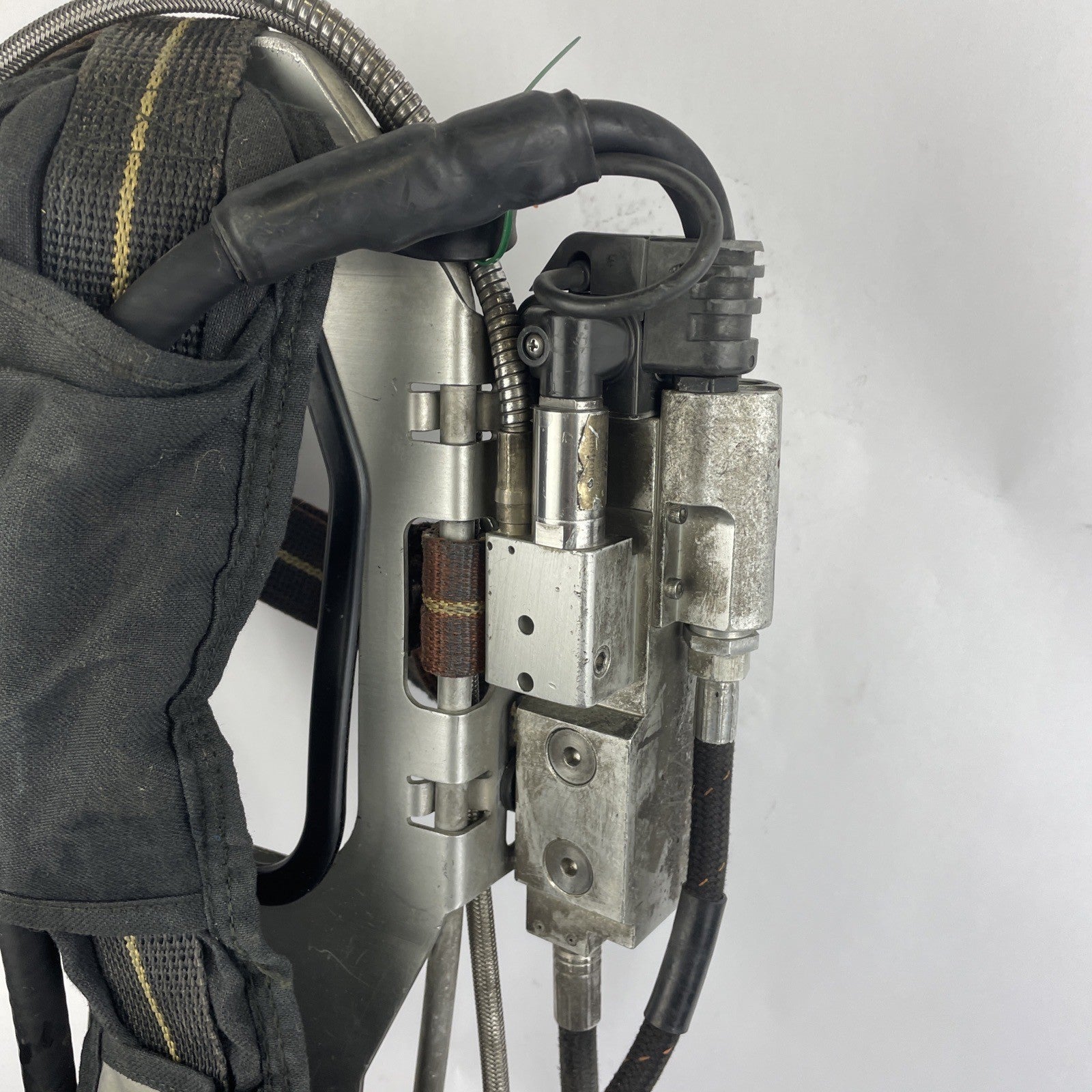 SCOTT SAFETY 4.5 4500 SCBA Air Pack Harness EZ-Flow Air Pak Plus with Sensor Q