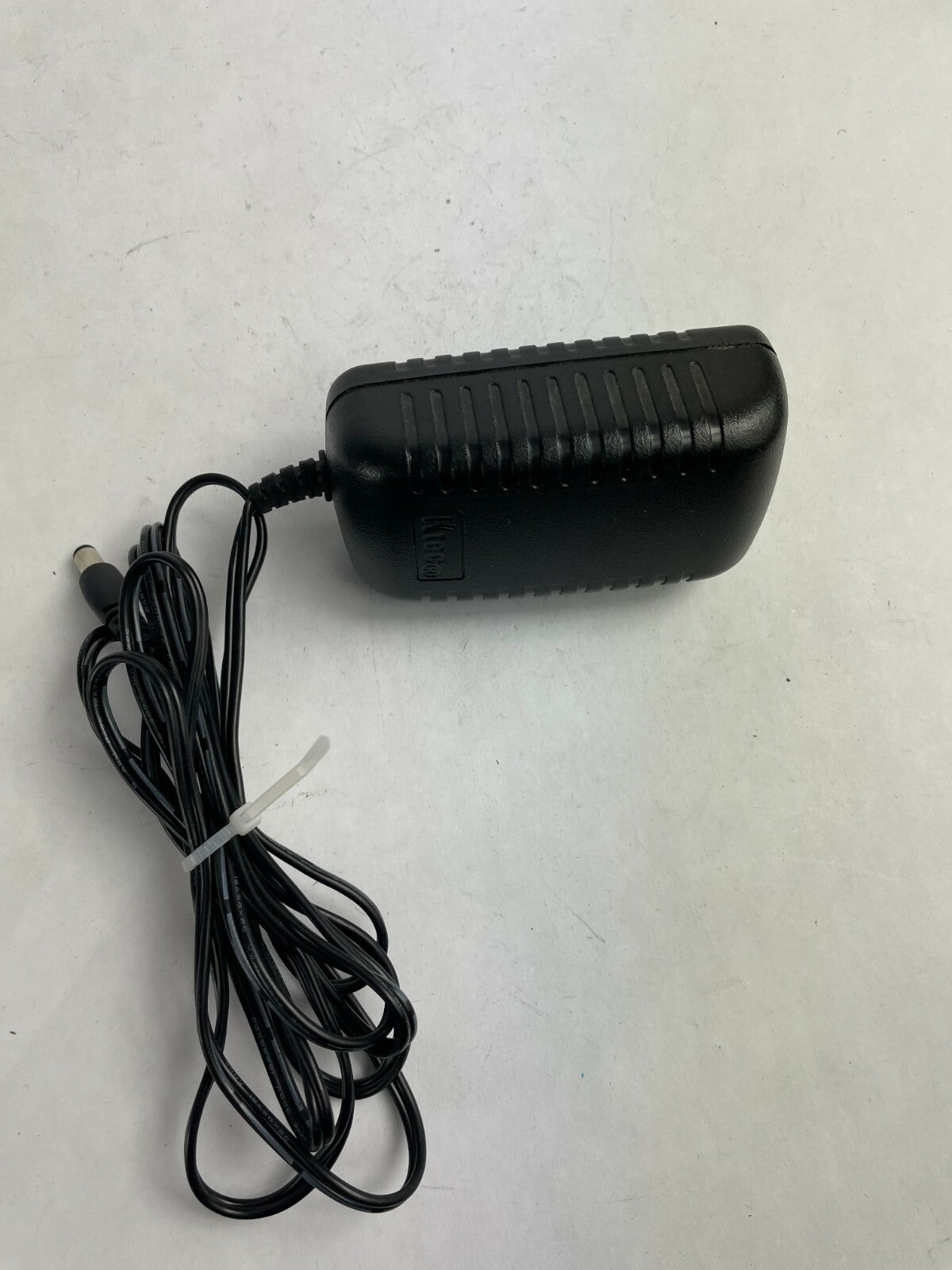 Genuine Ktec KSAFE0500370W1US Output 5.0 V 3.7 A Power Supply Adapter A78