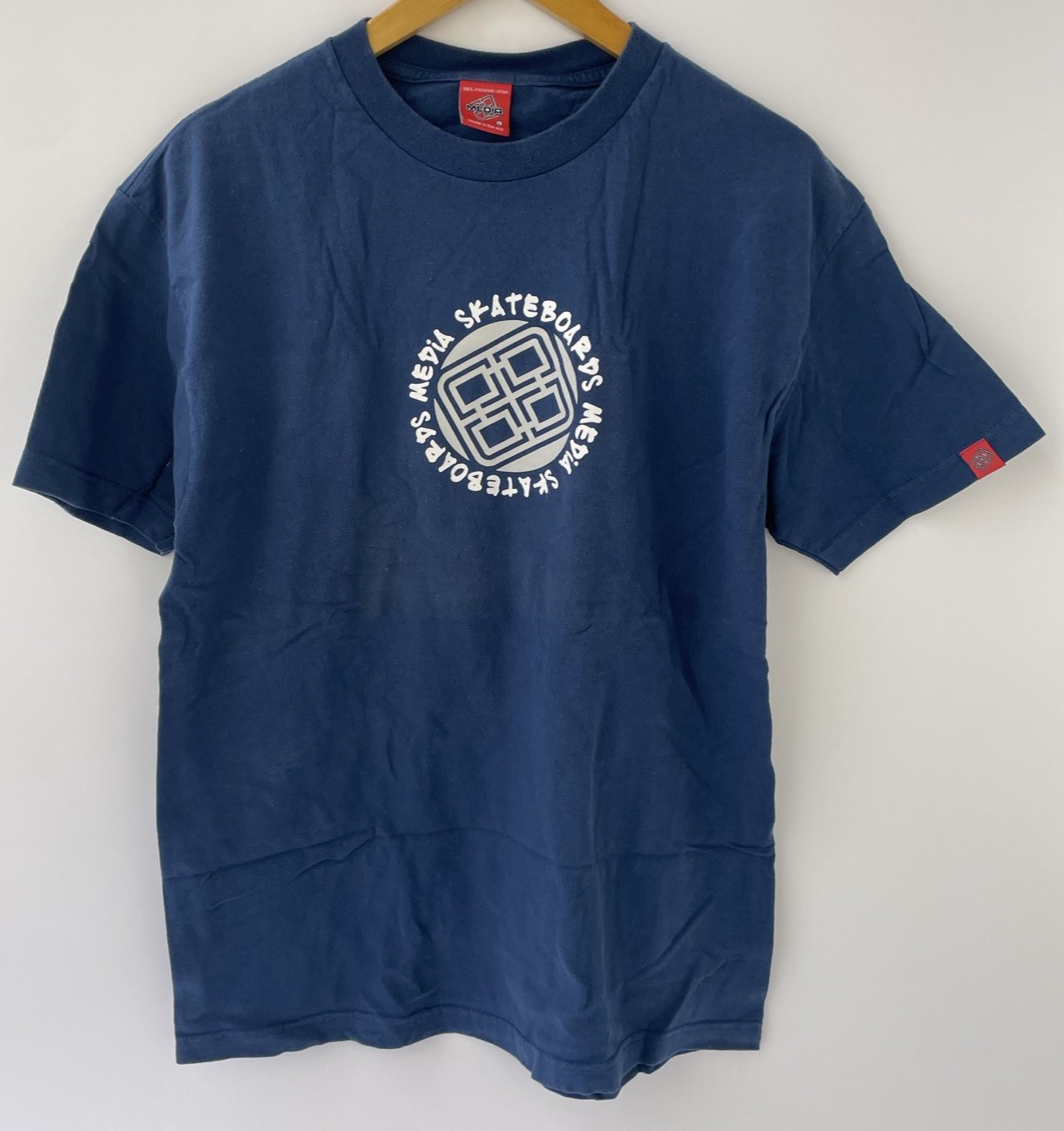 2 x VTG 00s Media Skateboards Logo Y2K Skater Sk8 Blue T Shirt Size Large  RARE
