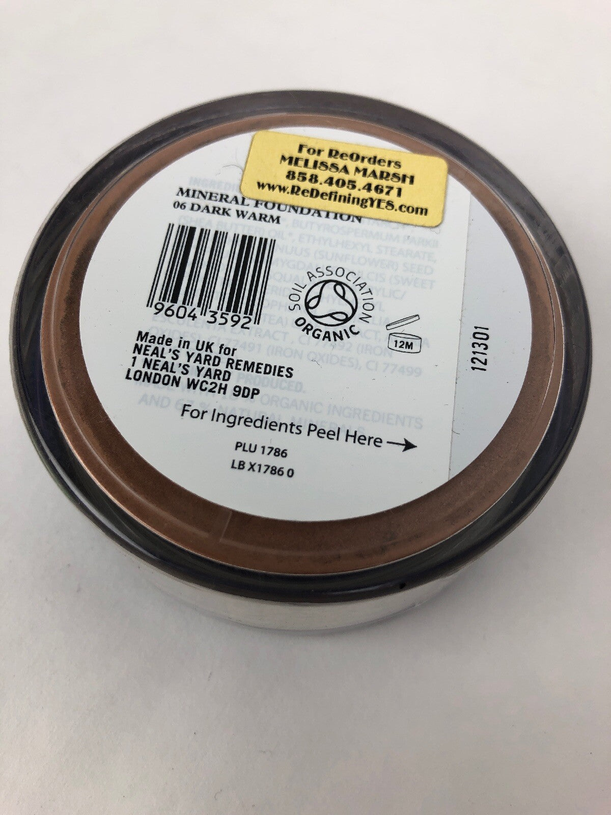 NYR Neal’s Yard Remedies Organic Mineral Powder Foundation Beige 06 Dark Warm