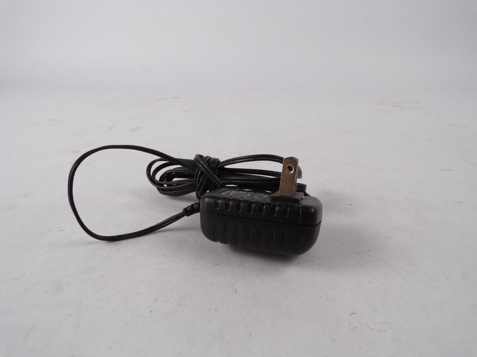 Genuine Universal Output 5 V 1 A Power Supply Adapter A55