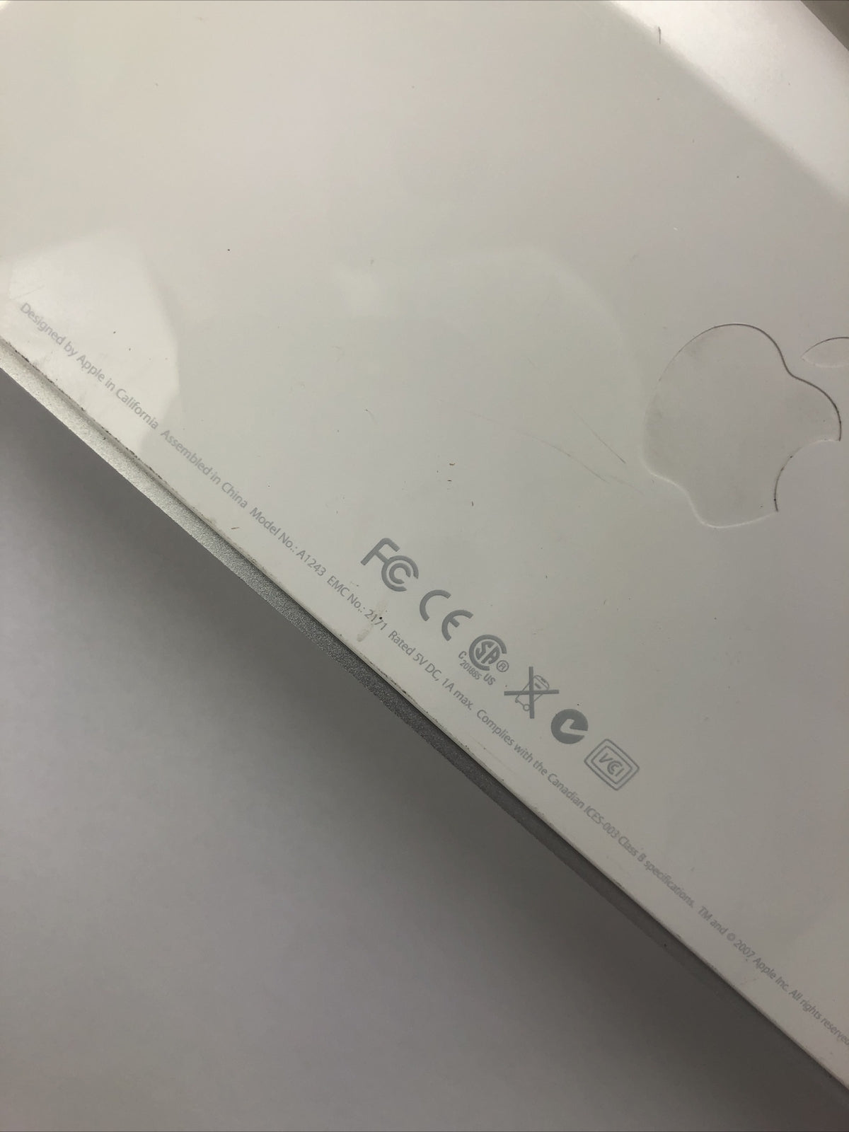 OEM Apple A1243 USB Wired Standard Keypad - White / Silver  - 1