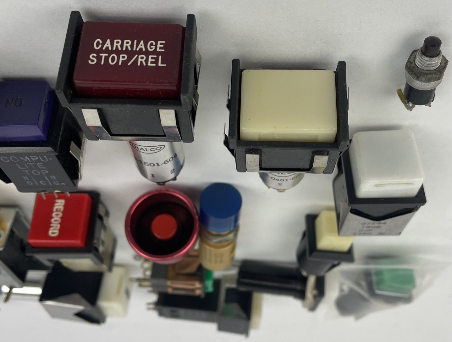 Lot of Assorted Dialco Dialight UND. LAB Illuminated Push Button Switch - LOOK