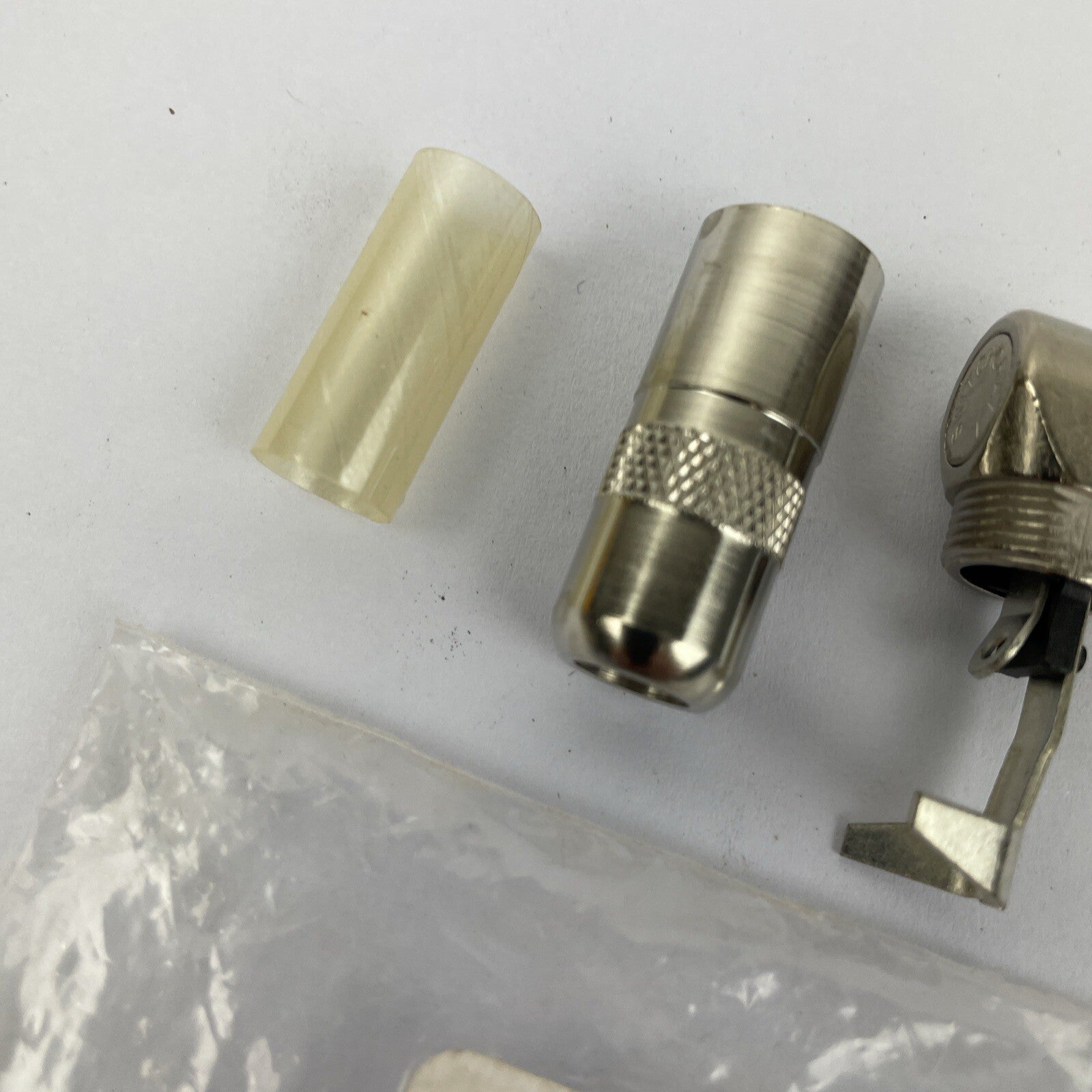 SWITCHCRAFT  226 6.3mm Right Angle Mono Phone Jack Plug Metal 1/4 inch Connector
