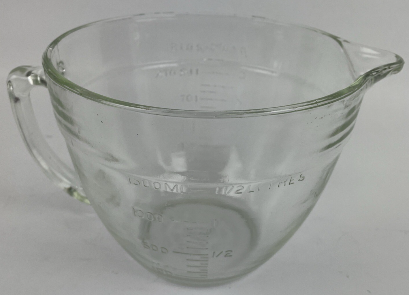 Vintage Fire King Anchor Hocking 8 cup/2 qt./2L Measuring Cup - Microwave Safe