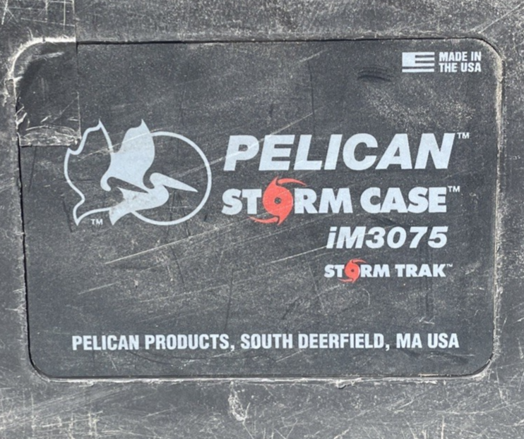 Pelican Storm iM3075 Transport Case Black Hard Shell No Foam Retractable Handle