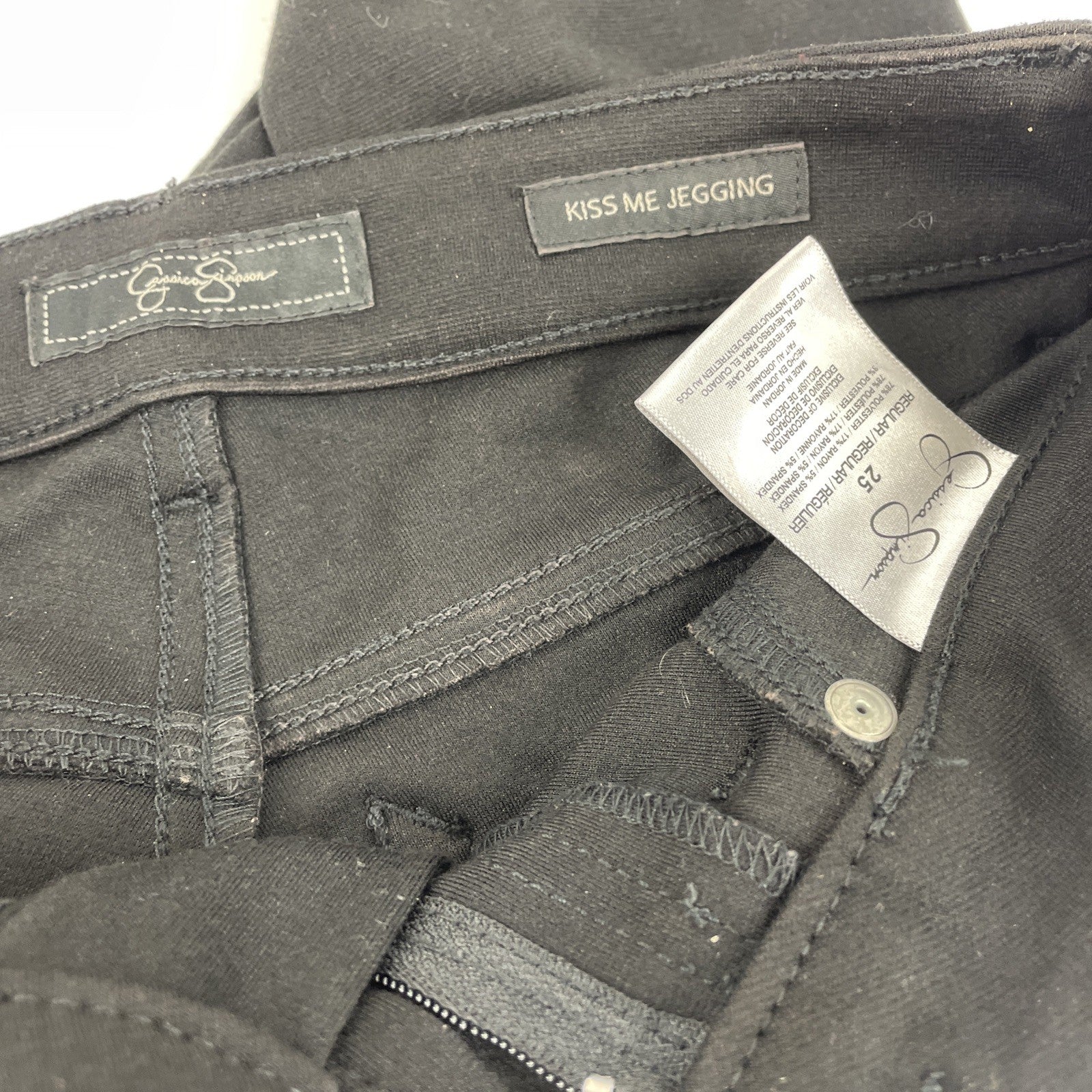 JESSICA SIMPSON COATED KISS ME JEGGING SOFT JEANS SIZE 25 Regular