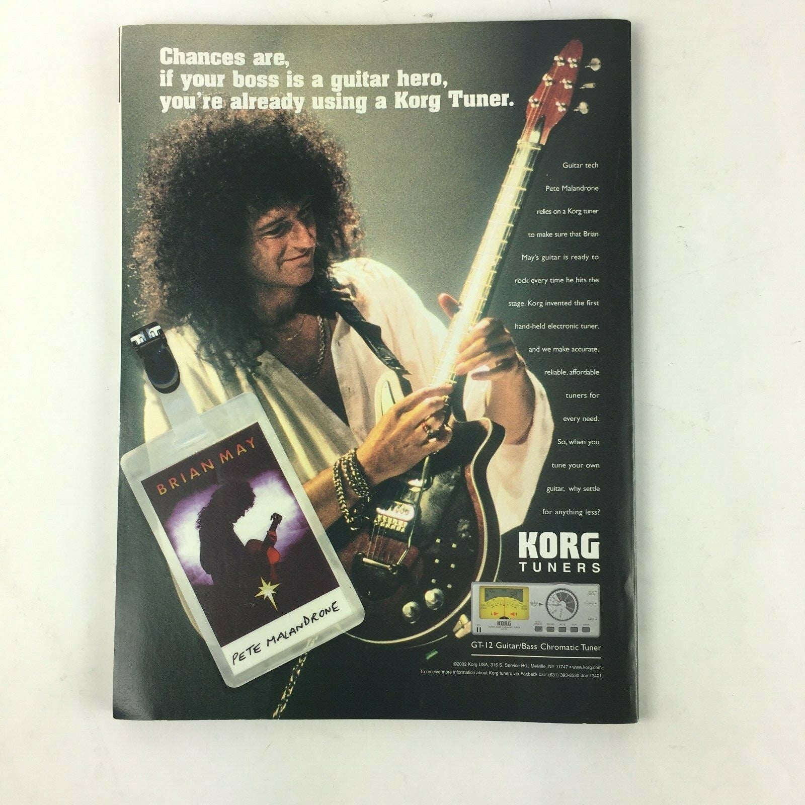 August 2002 Guitar World Magazine Red Hot Chili Peppers The Hives Joe Satriani