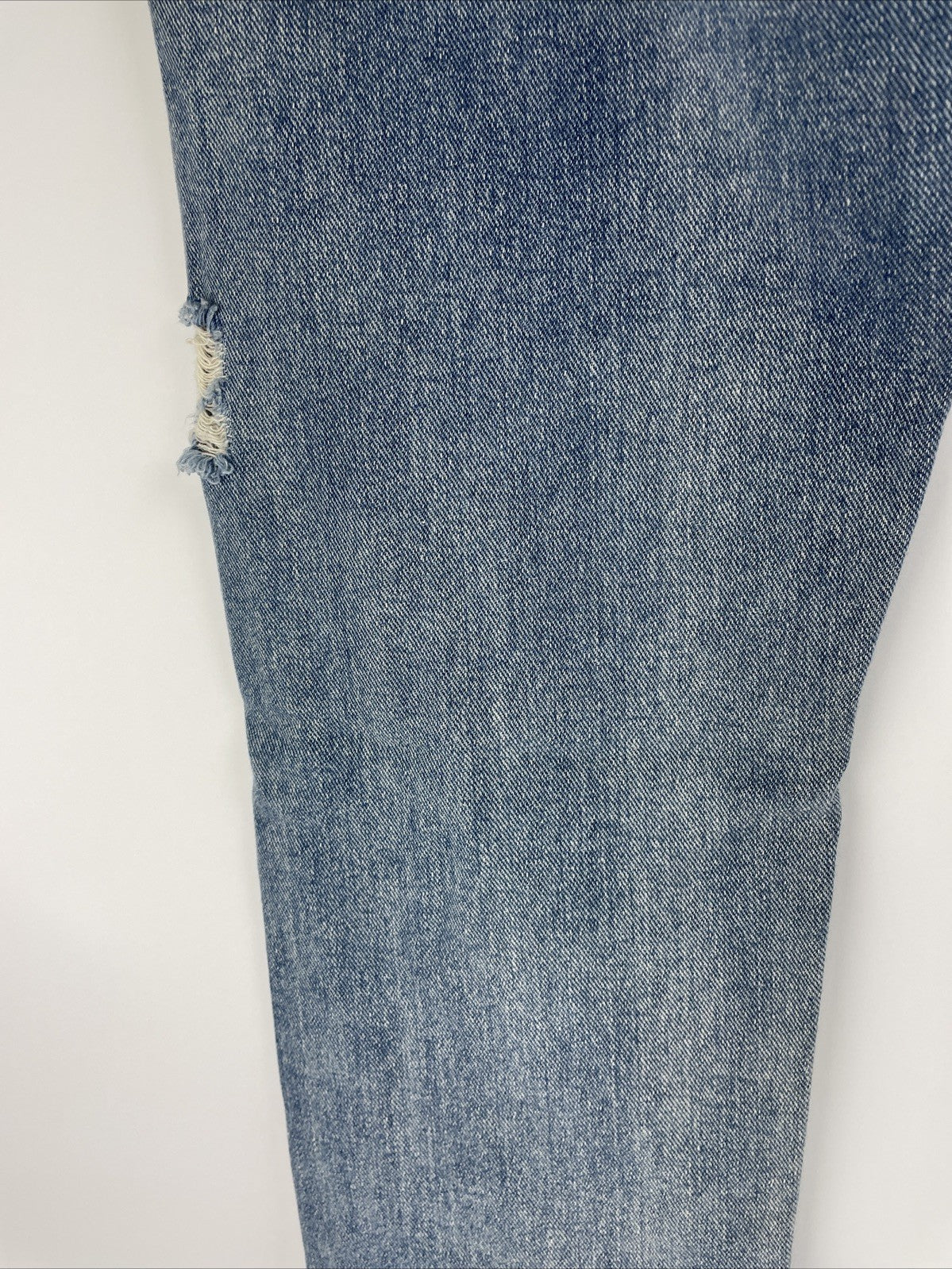 Yarner USA Distressed Torn Jeans Women's Size 11 High Rise Waist Light Blue Wash