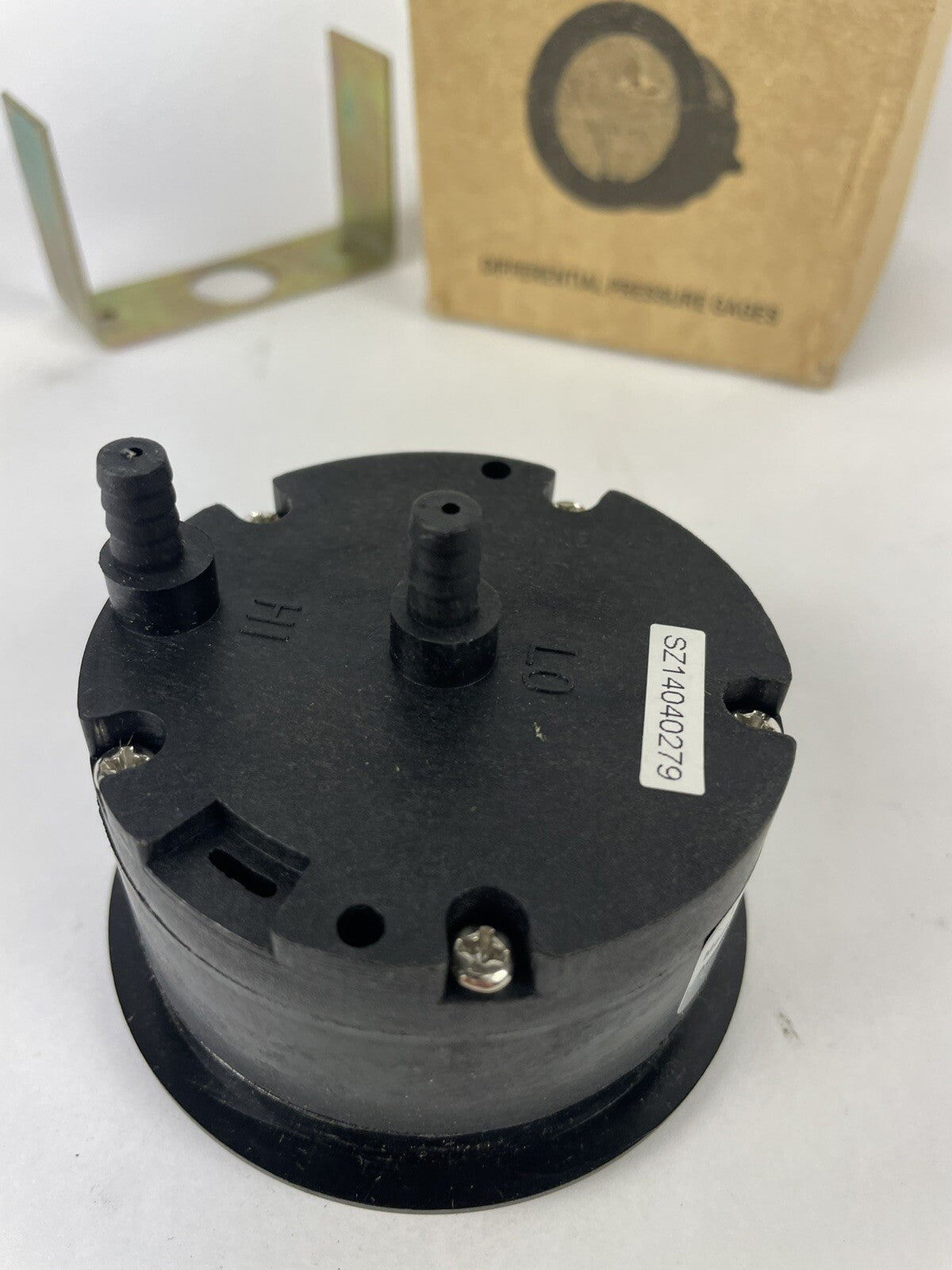 Sensocon USA Miniature Low Cost Differential Pressure Gauge  Sz-5005 30 PSI